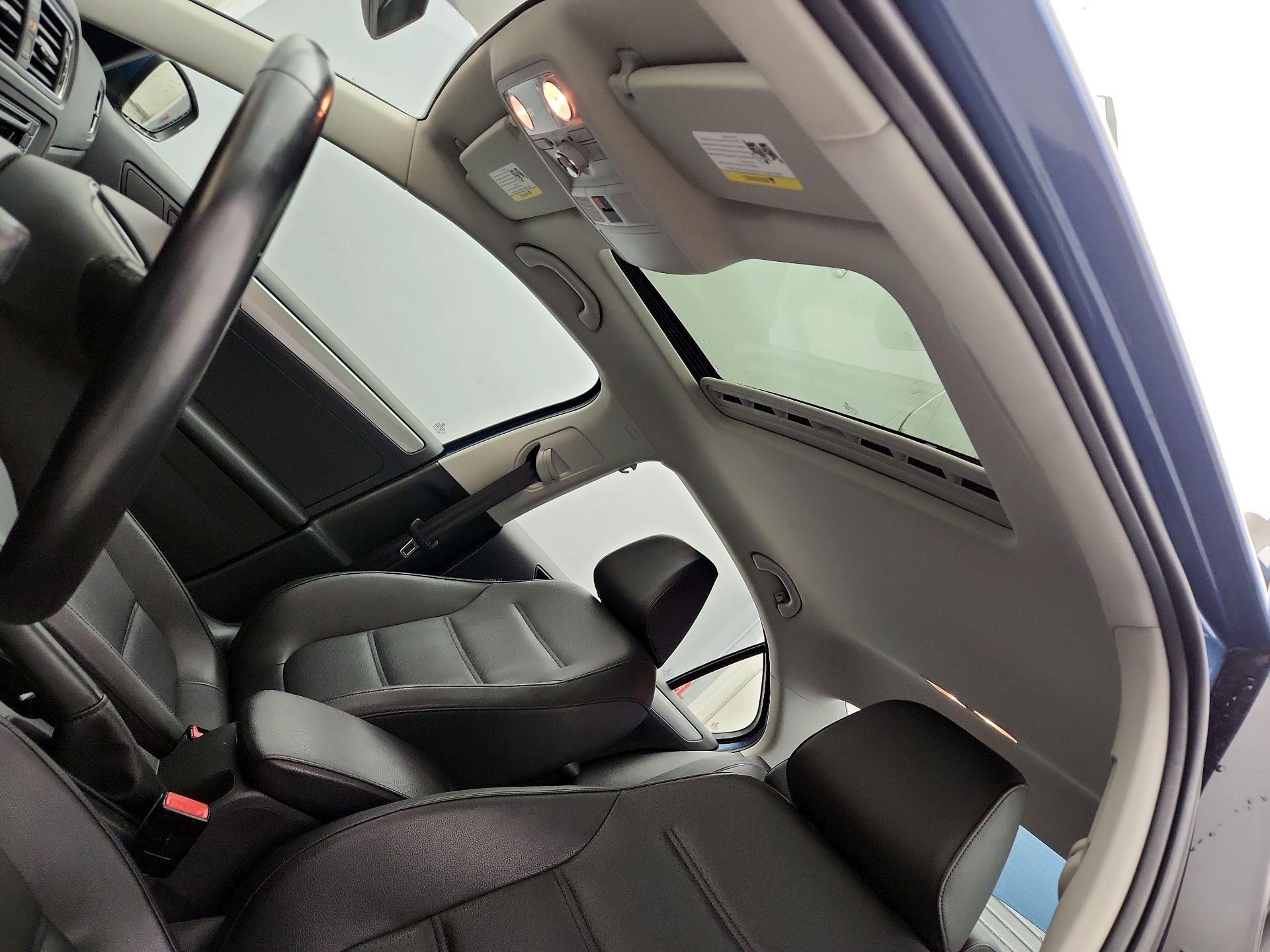 Thumbnail: 2017 Volkswagen Jetta - 19