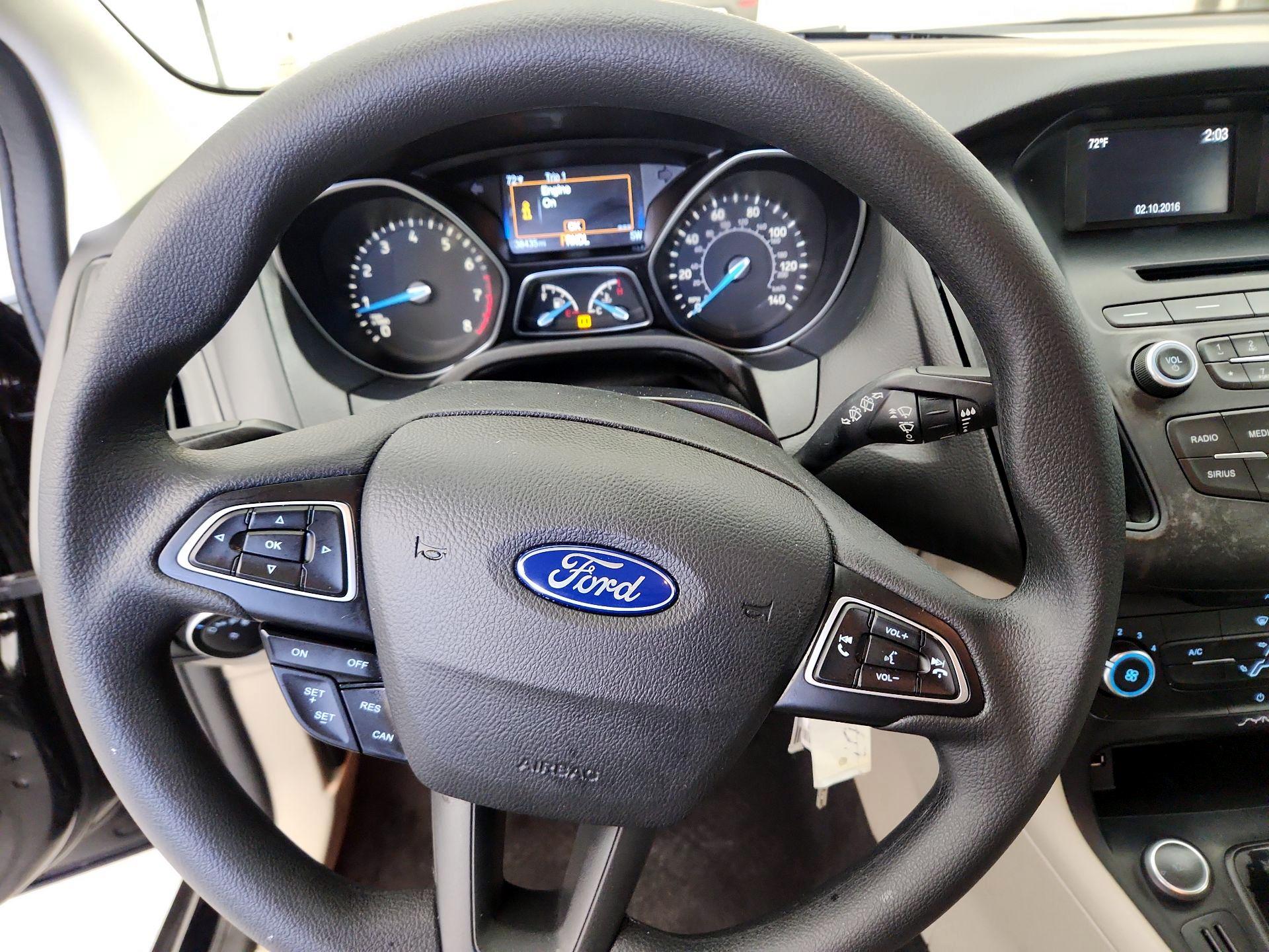 Thumbnail: 2016 Ford Focus - 10