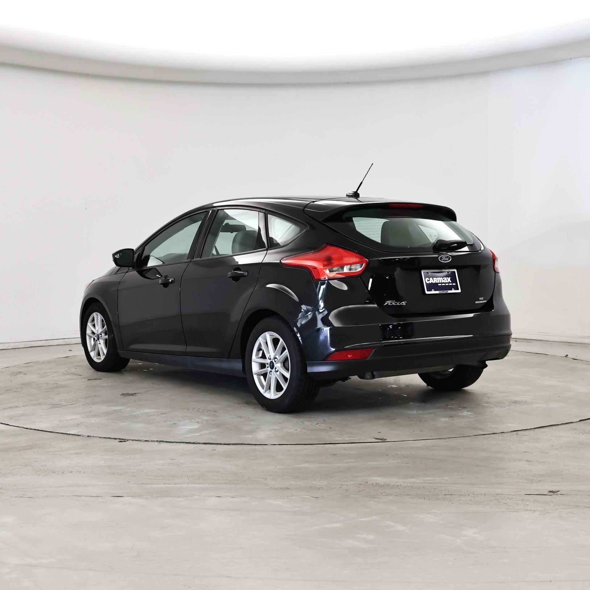 Thumbnail: 2016 Ford Focus - 2