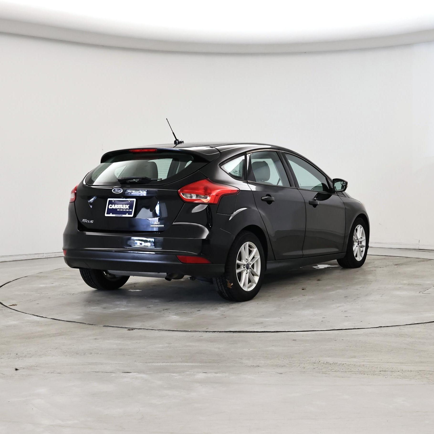 Thumbnail: 2016 Ford Focus - 8