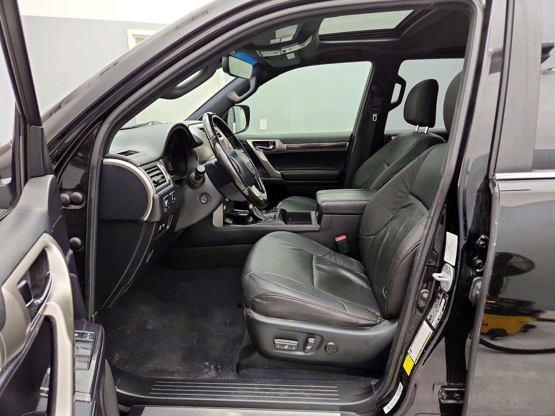 Thumbnail: 2020 Lexus GX - 11