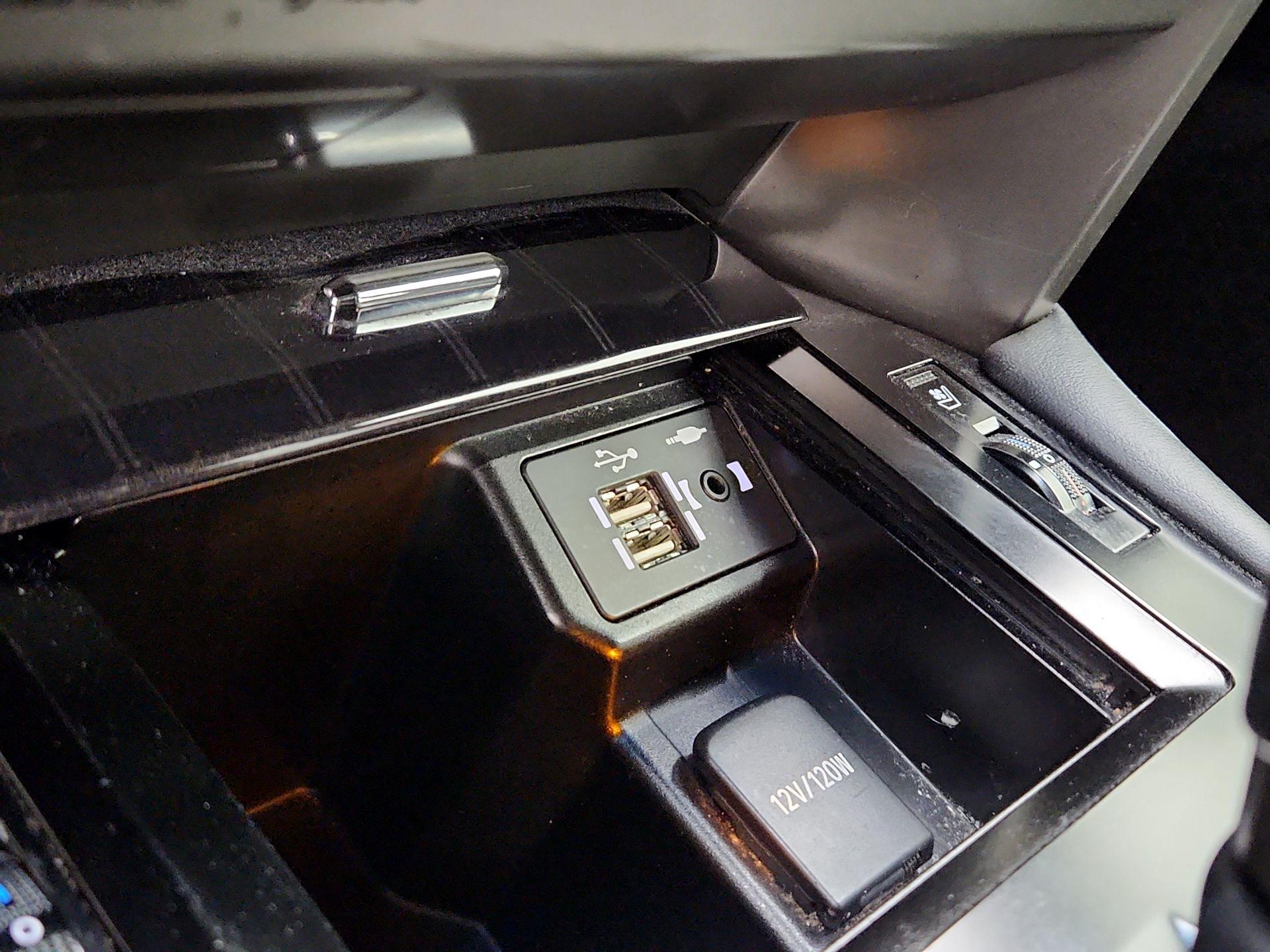 Thumbnail: 2020 Lexus GX - 19