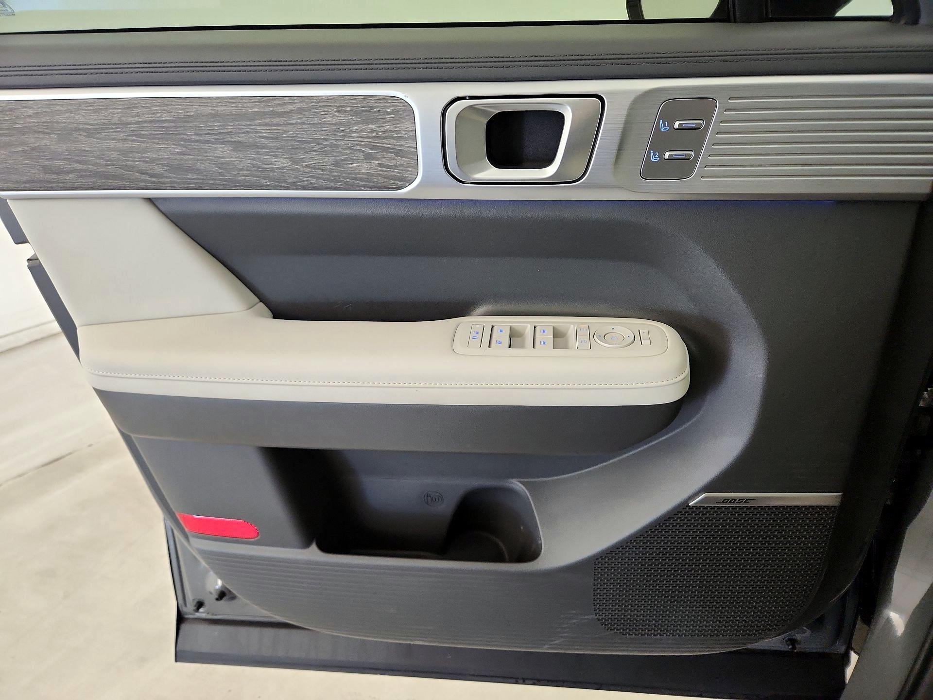 Thumbnail: 2024 Hyundai Santa Fe - 12