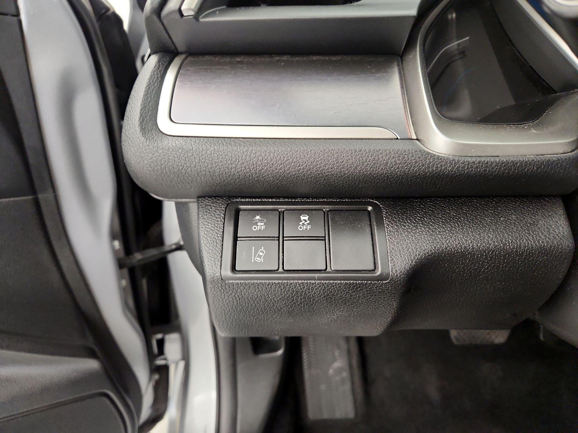 Thumbnail: 2017 Honda Civic - 13