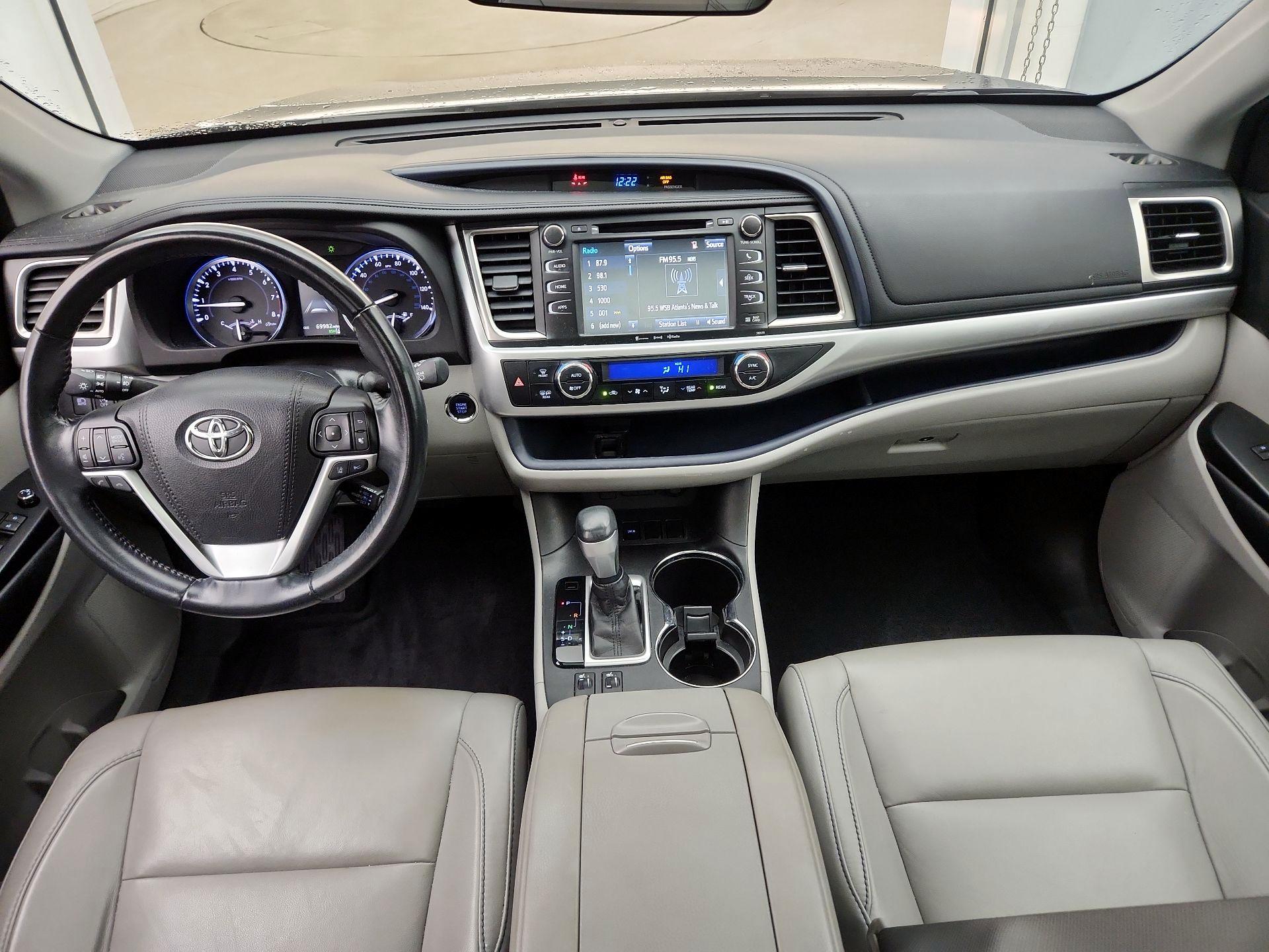 Thumbnail: 2017 Toyota Highlander - 9