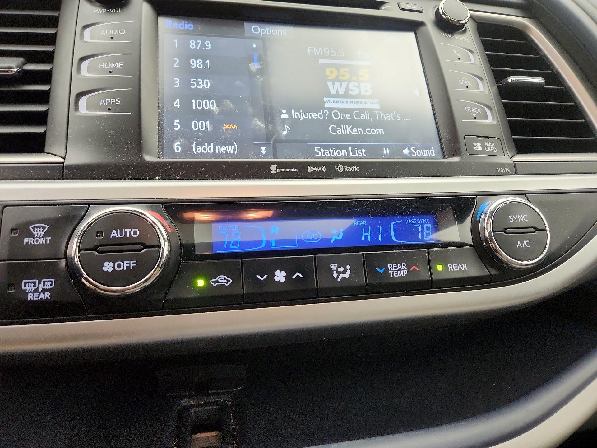 Thumbnail: 2017 Toyota Highlander - 17