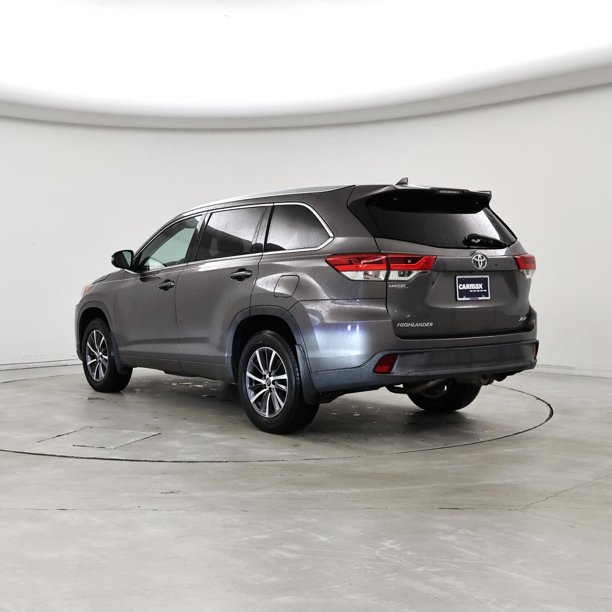 Thumbnail: 2017 Toyota Highlander - 2