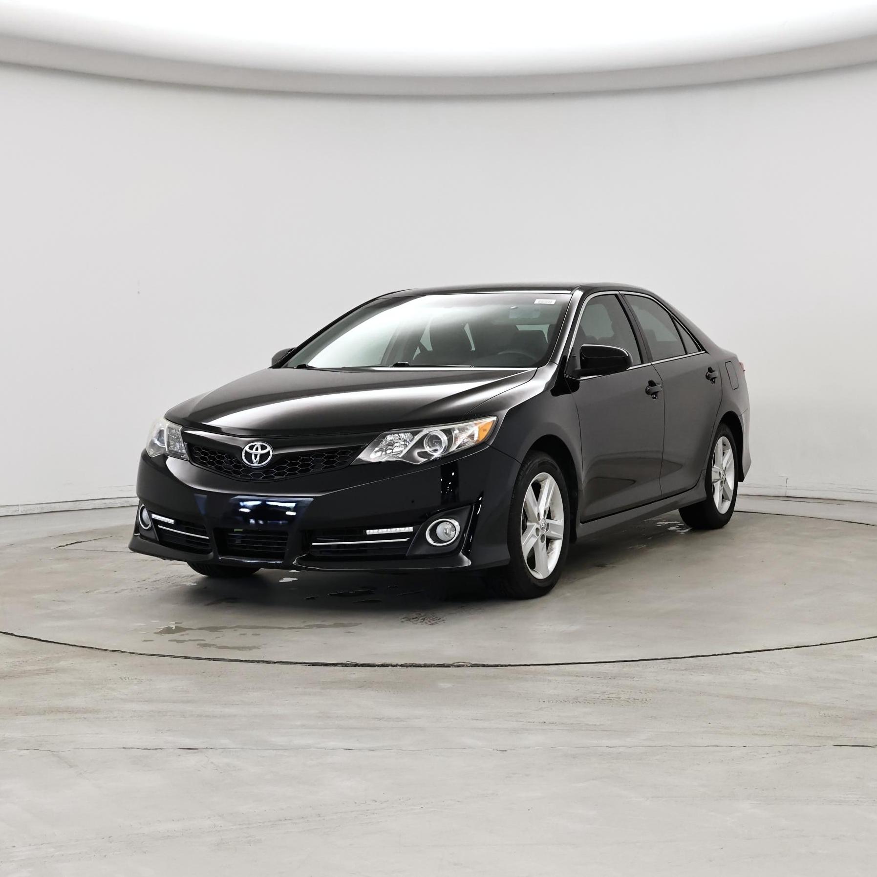 Thumbnail: 2014 Toyota Camry - 4