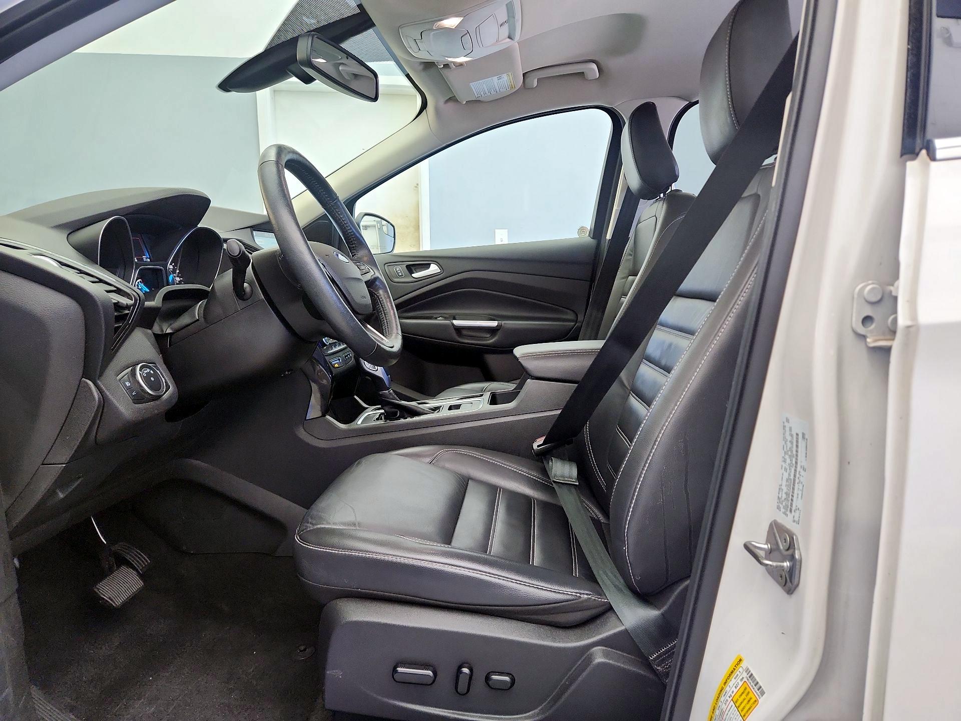 Thumbnail: 2019 Ford Escape - 11