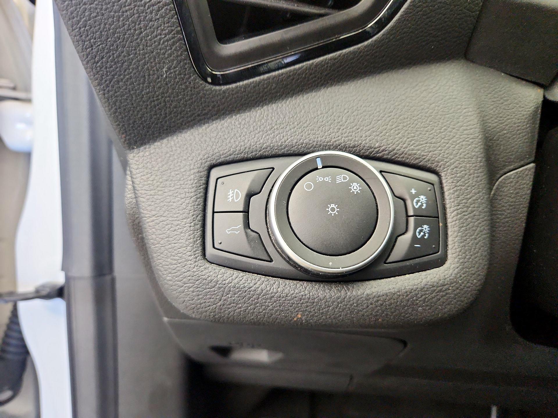 Thumbnail: 2019 Ford Escape - 13