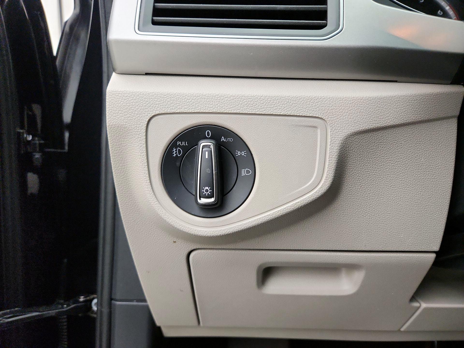 Thumbnail: 2019 Volkswagen Atlas - 13