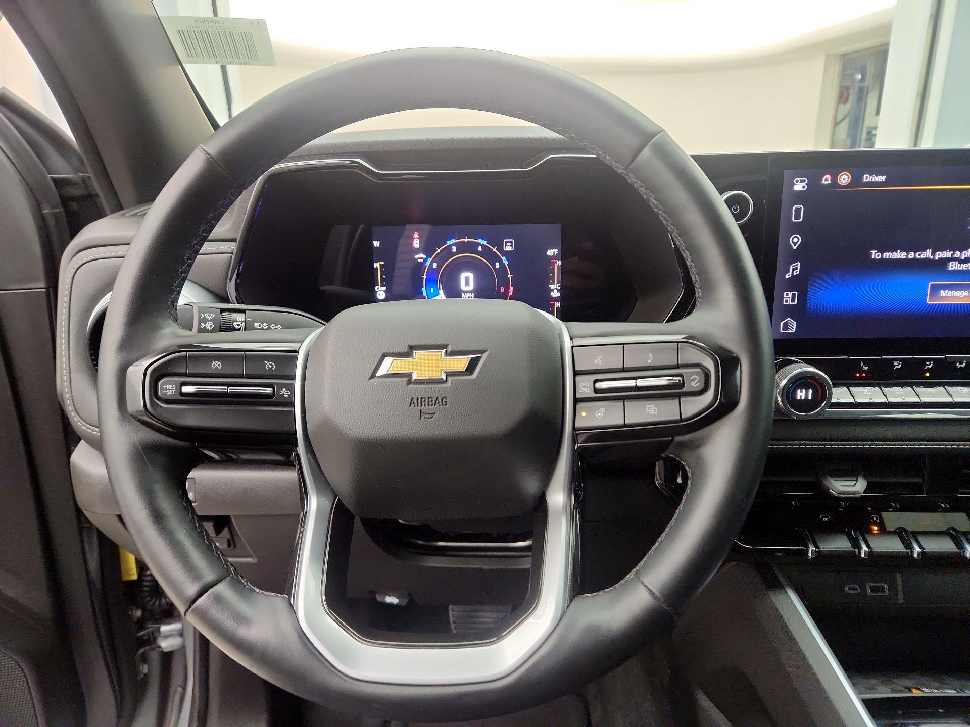 Thumbnail: 2023 Chevrolet Colorado - 10