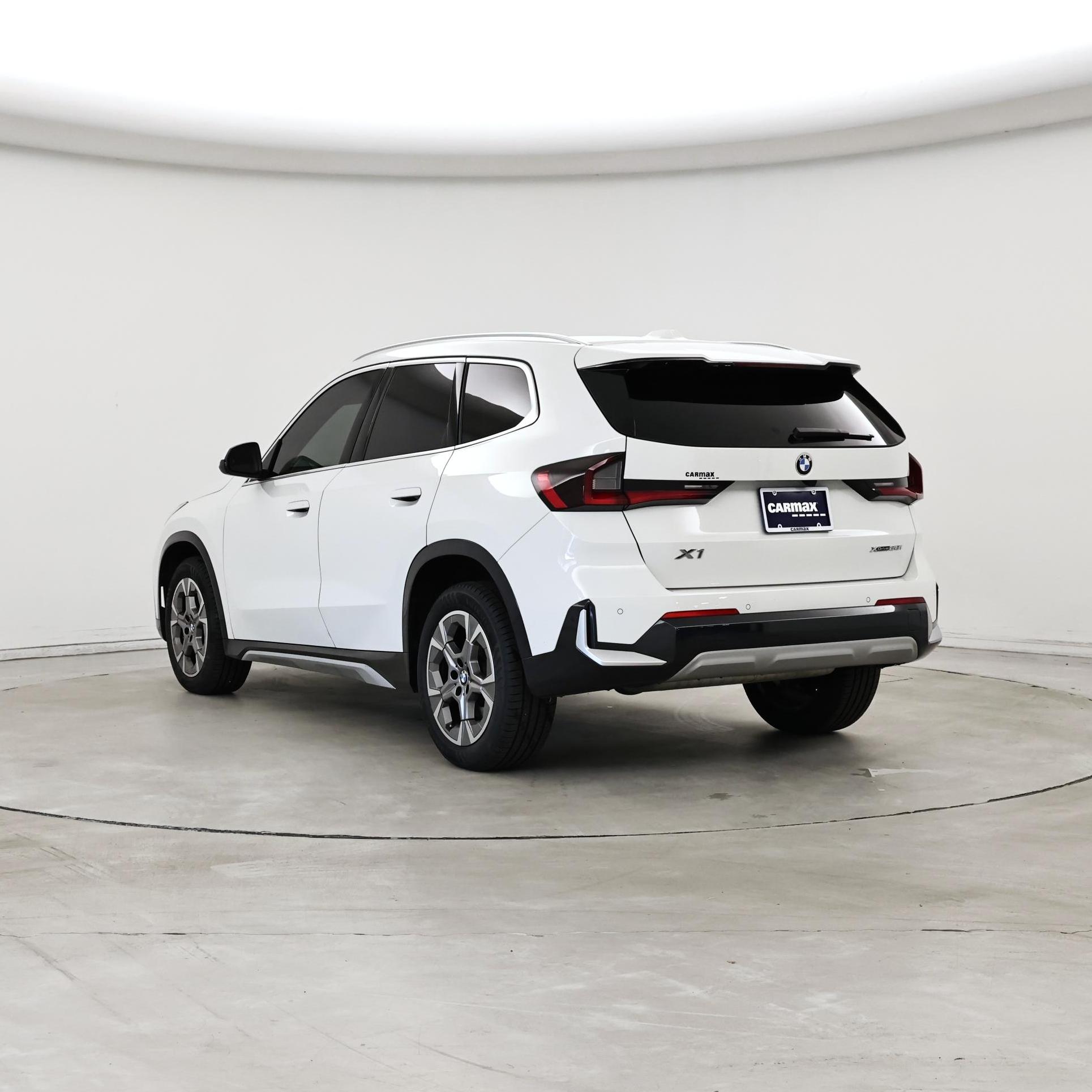 Thumbnail: 2025 BMW X1 - 2