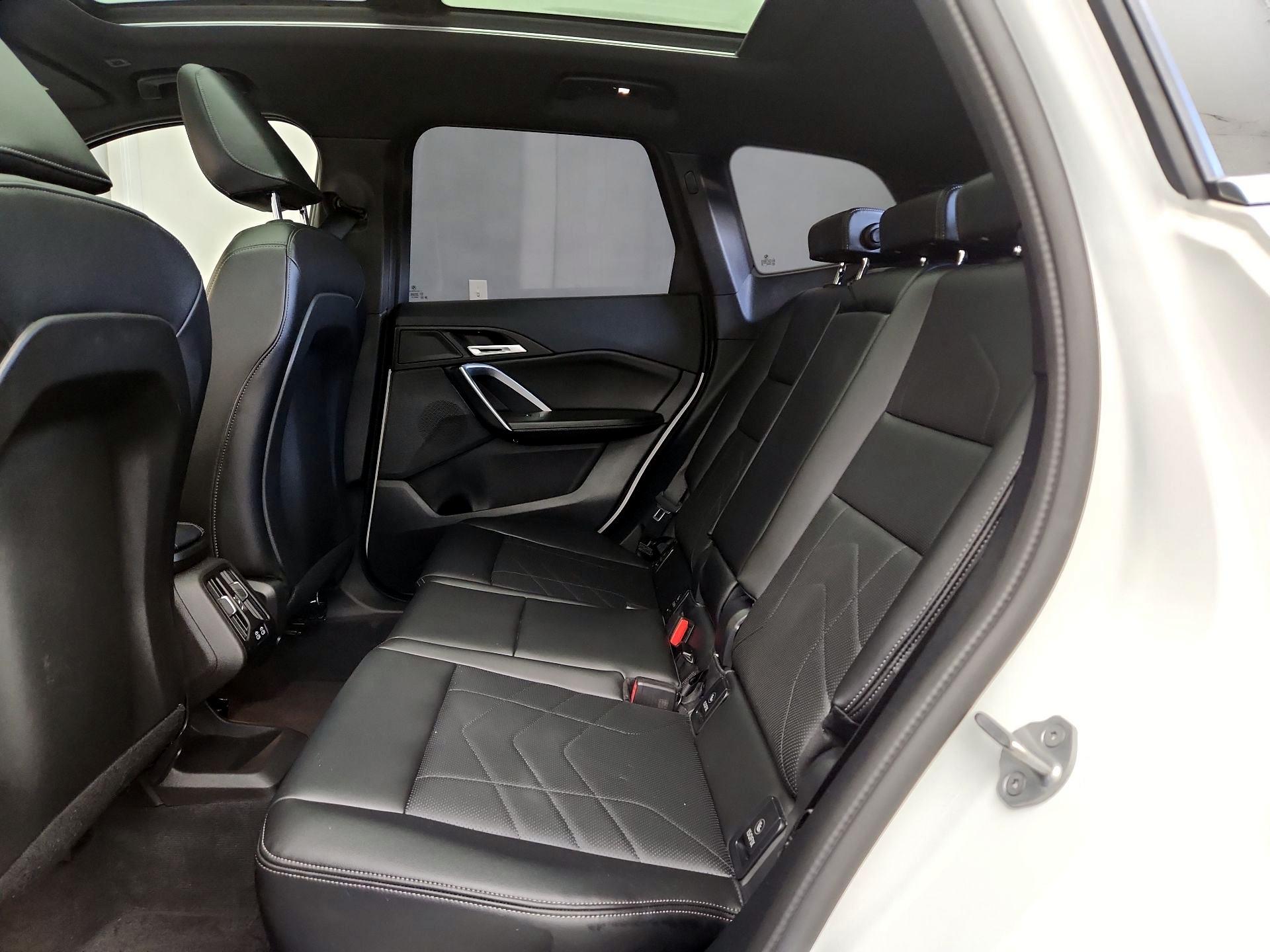 Thumbnail: 2025 BMW X1 - 20