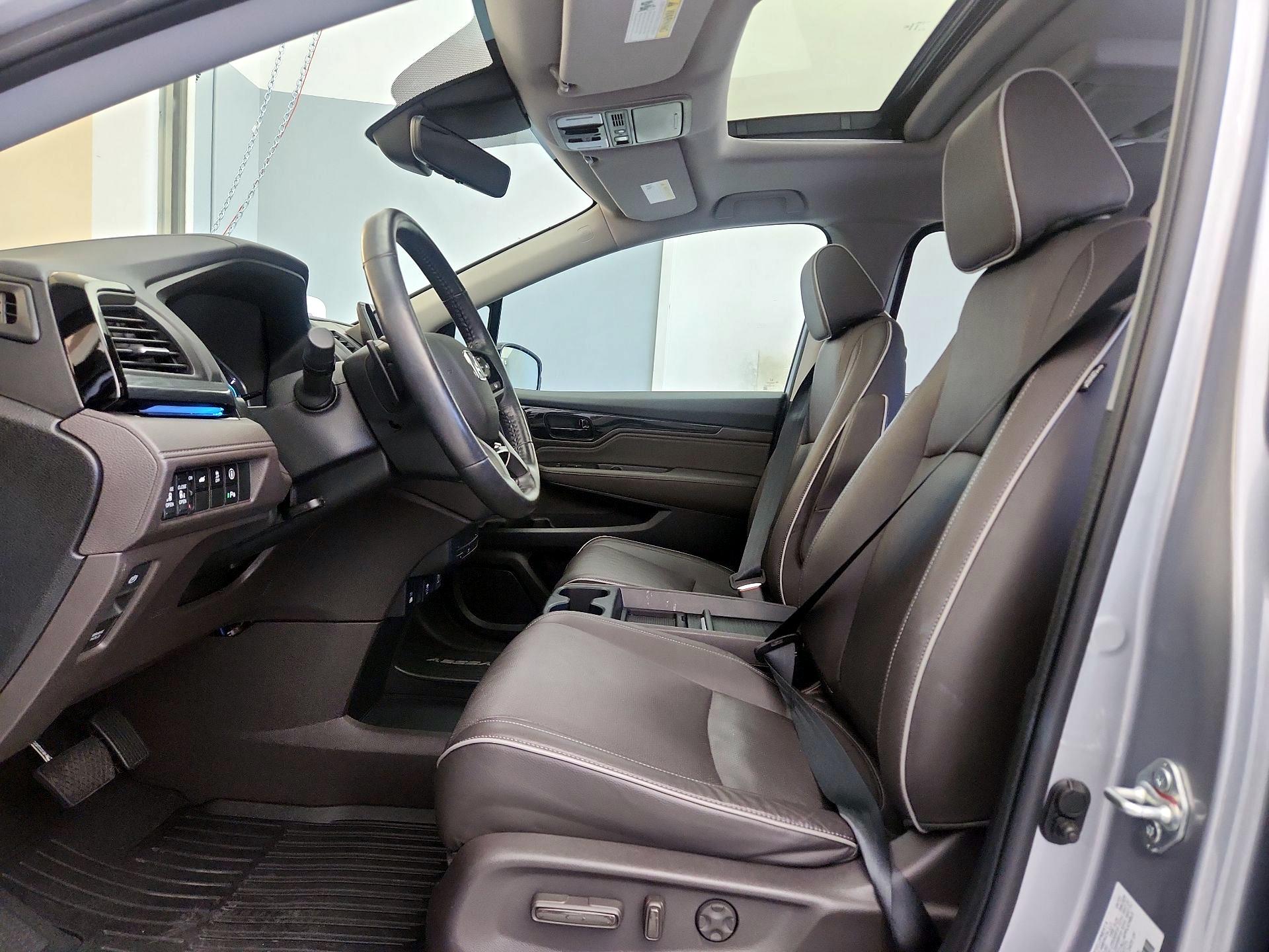 Thumbnail: 2023 Honda Odyssey - 11