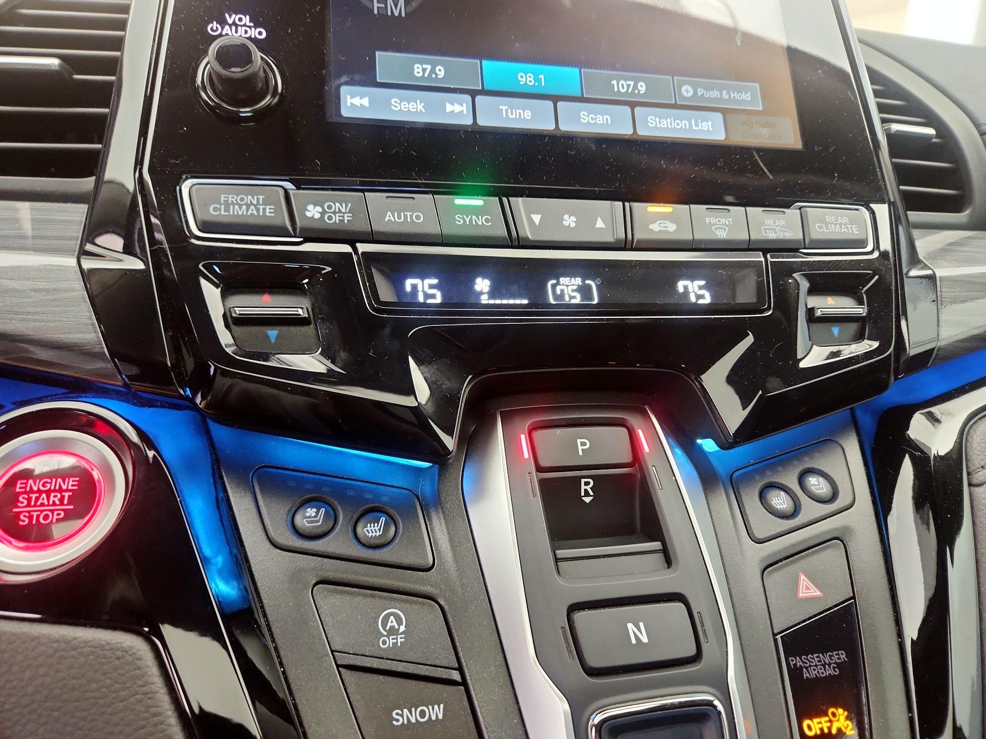 Thumbnail: 2023 Honda Odyssey - 17