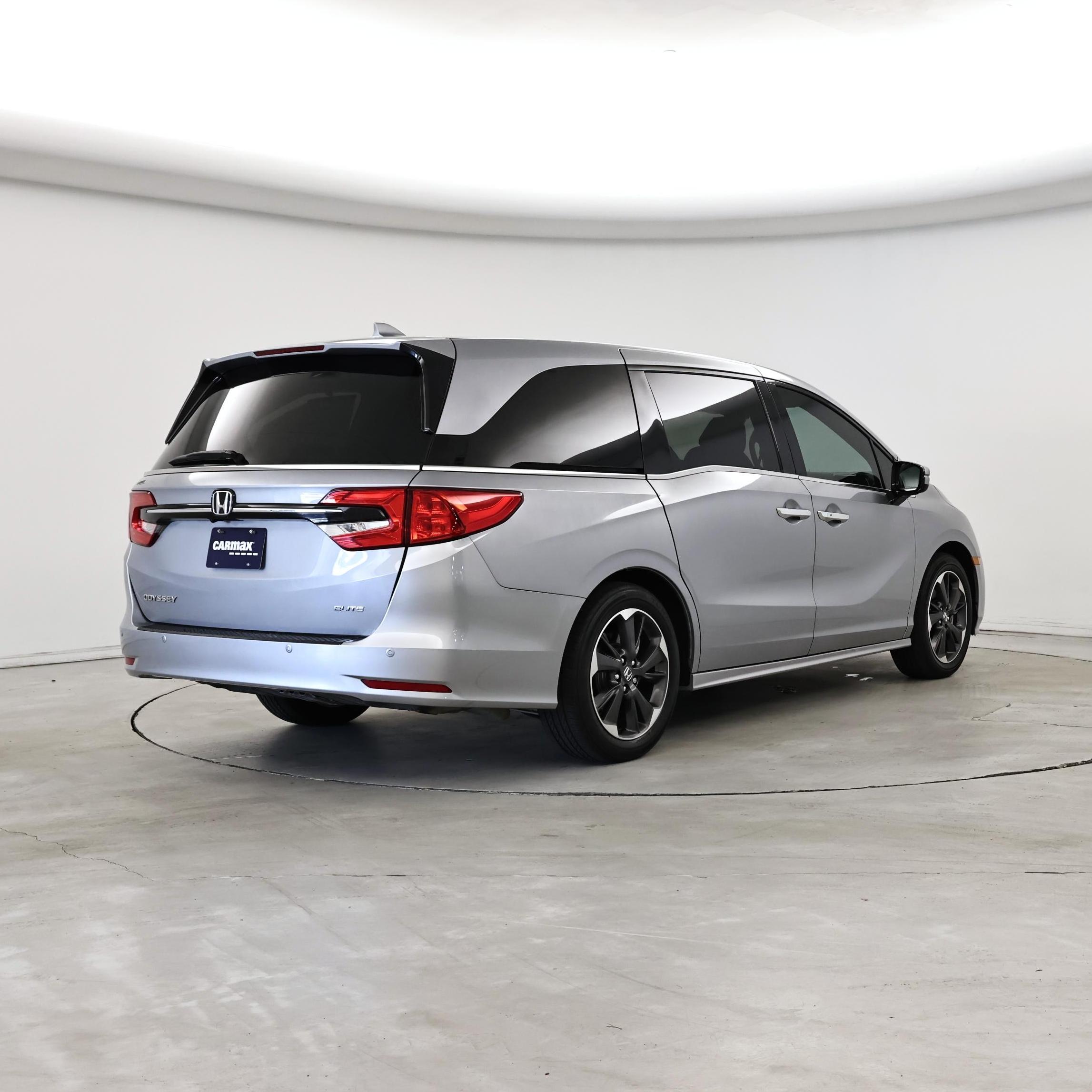 Thumbnail: 2023 Honda Odyssey - 8