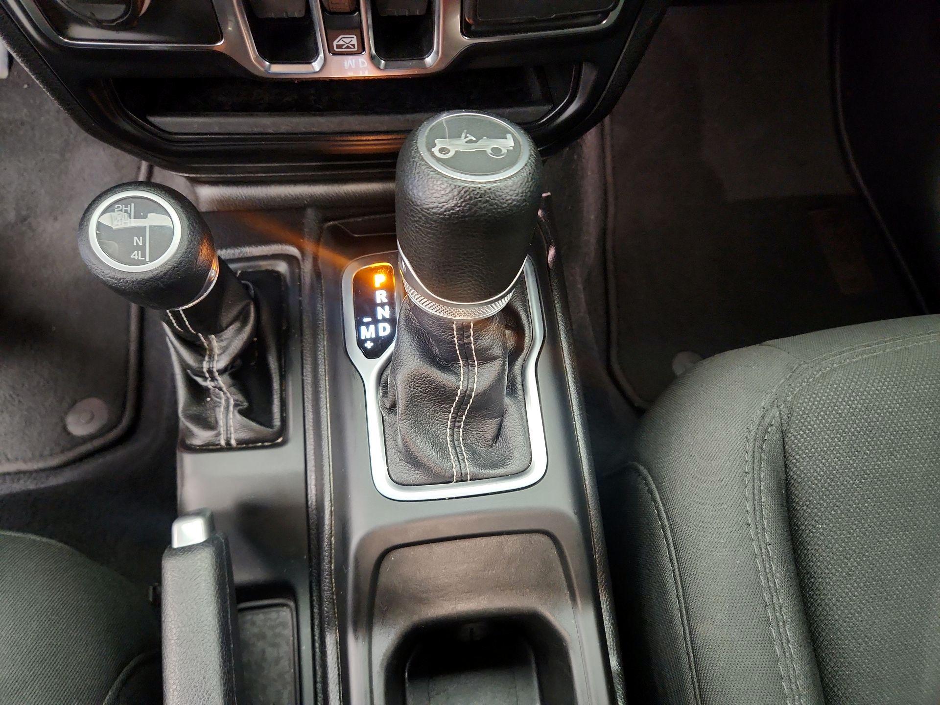 Thumbnail: 2019 Jeep Wrangler - 17