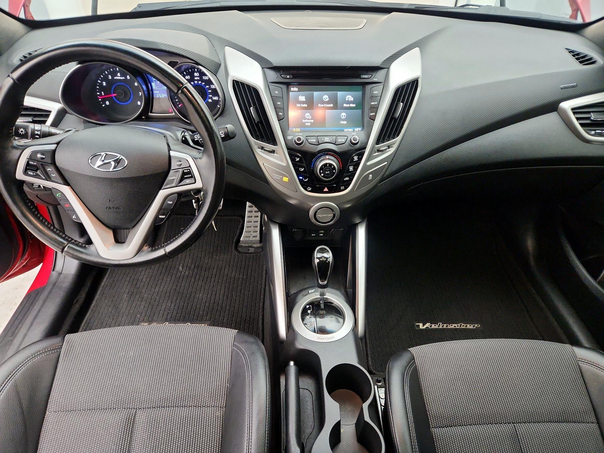 Thumbnail: 2016 Hyundai Veloster - 9