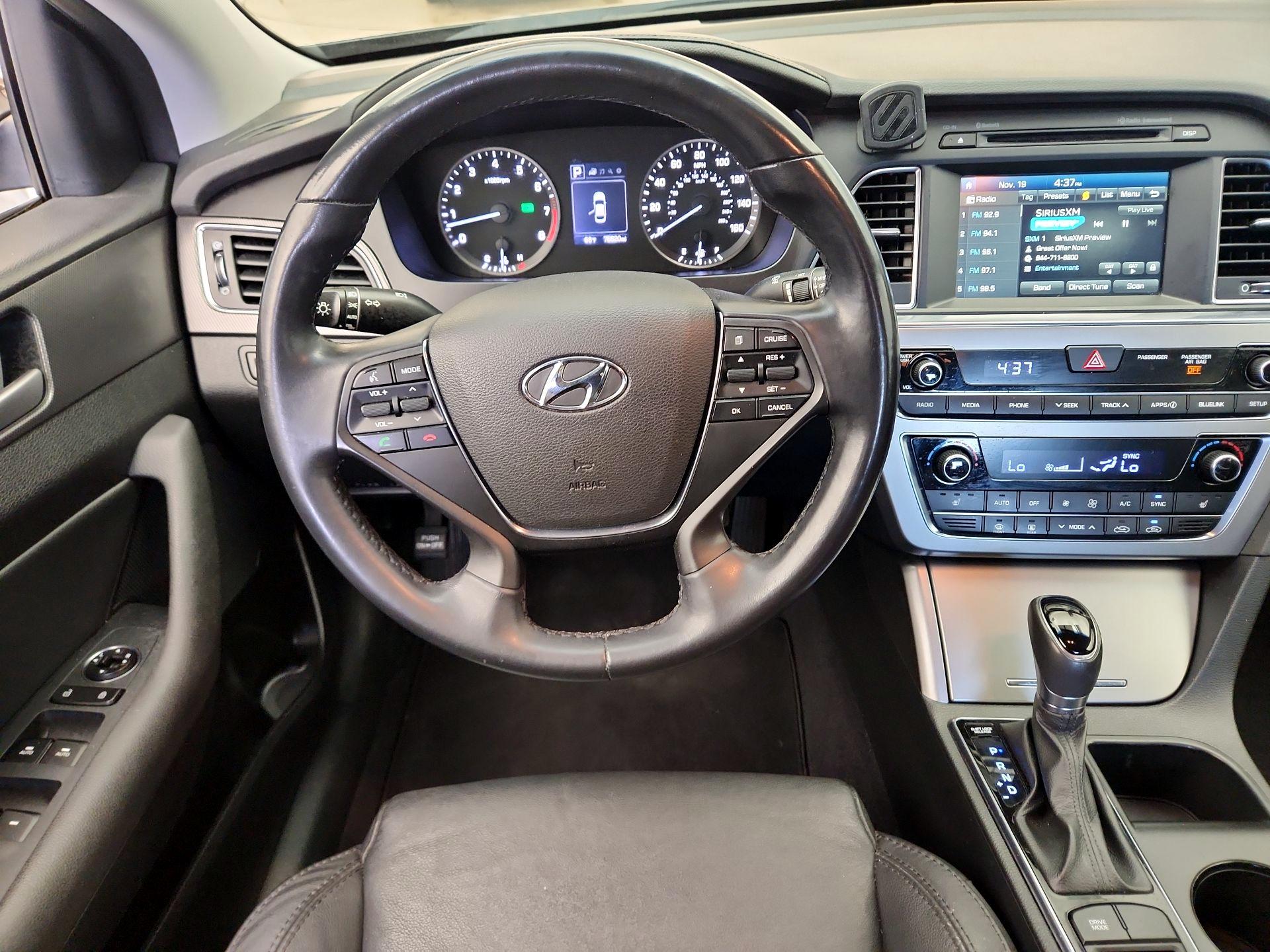 Thumbnail: 2016 Hyundai Sonata - 10