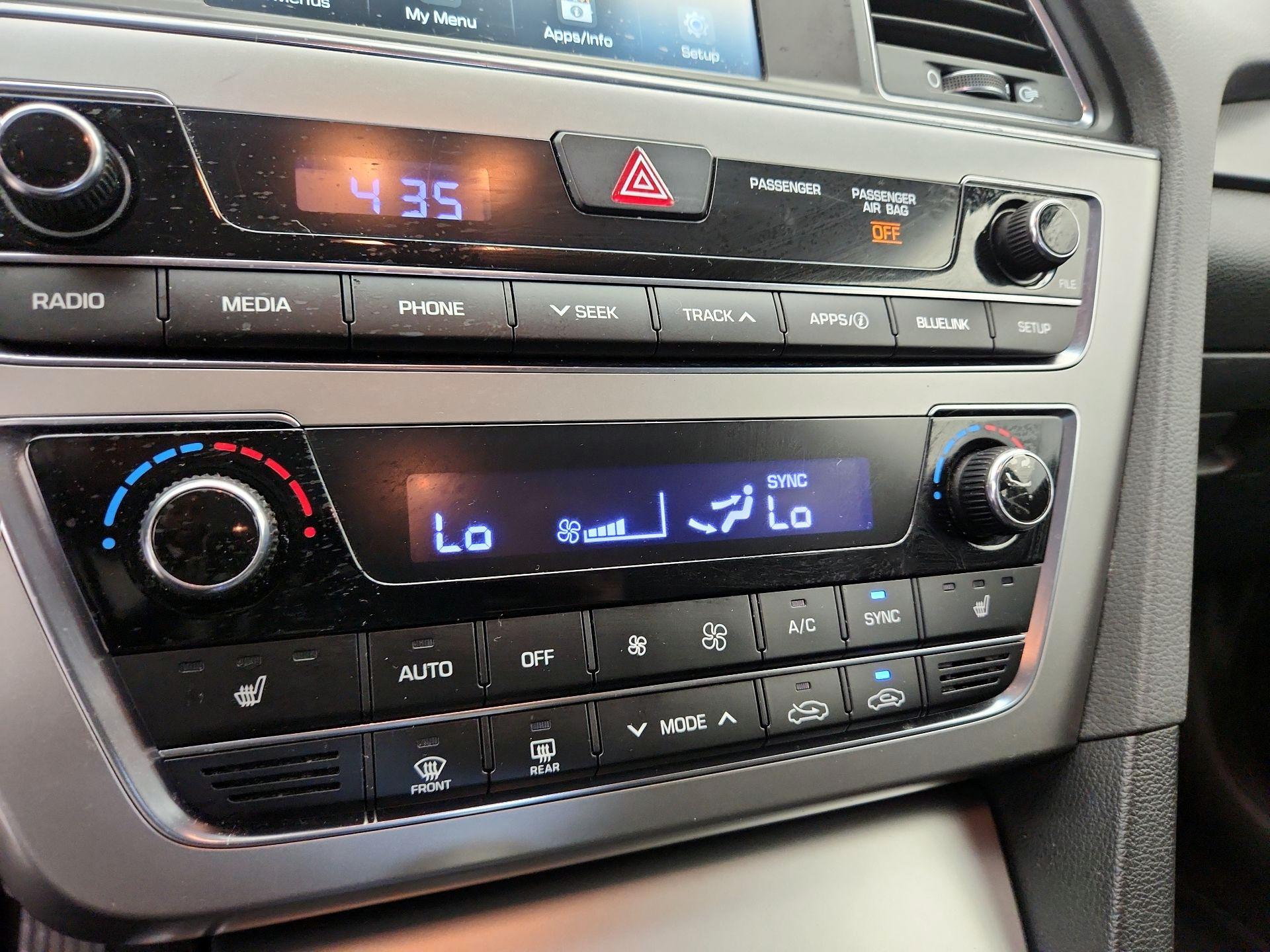 Thumbnail: 2016 Hyundai Sonata - 16