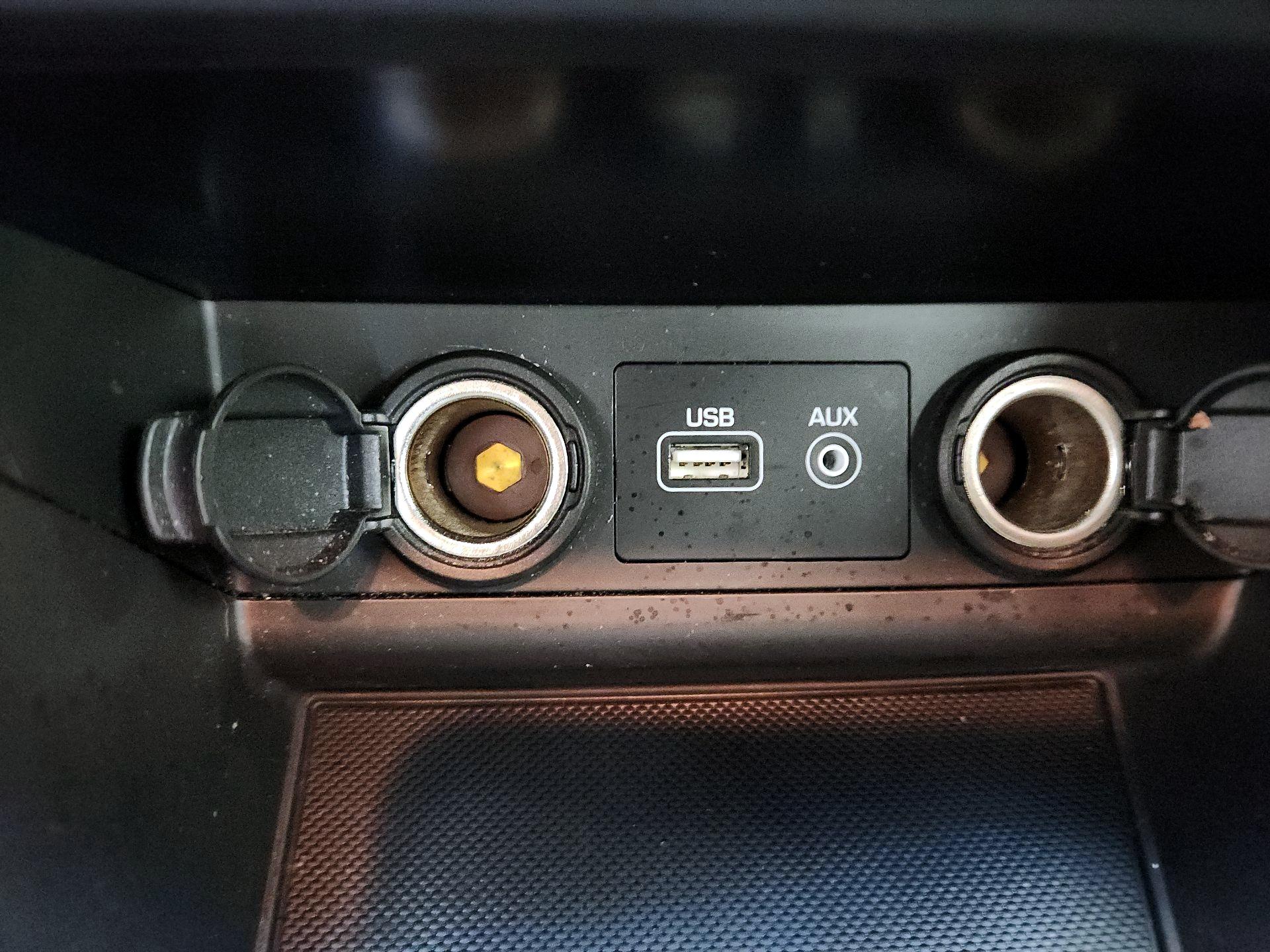 Thumbnail: 2016 Hyundai Sonata - 18