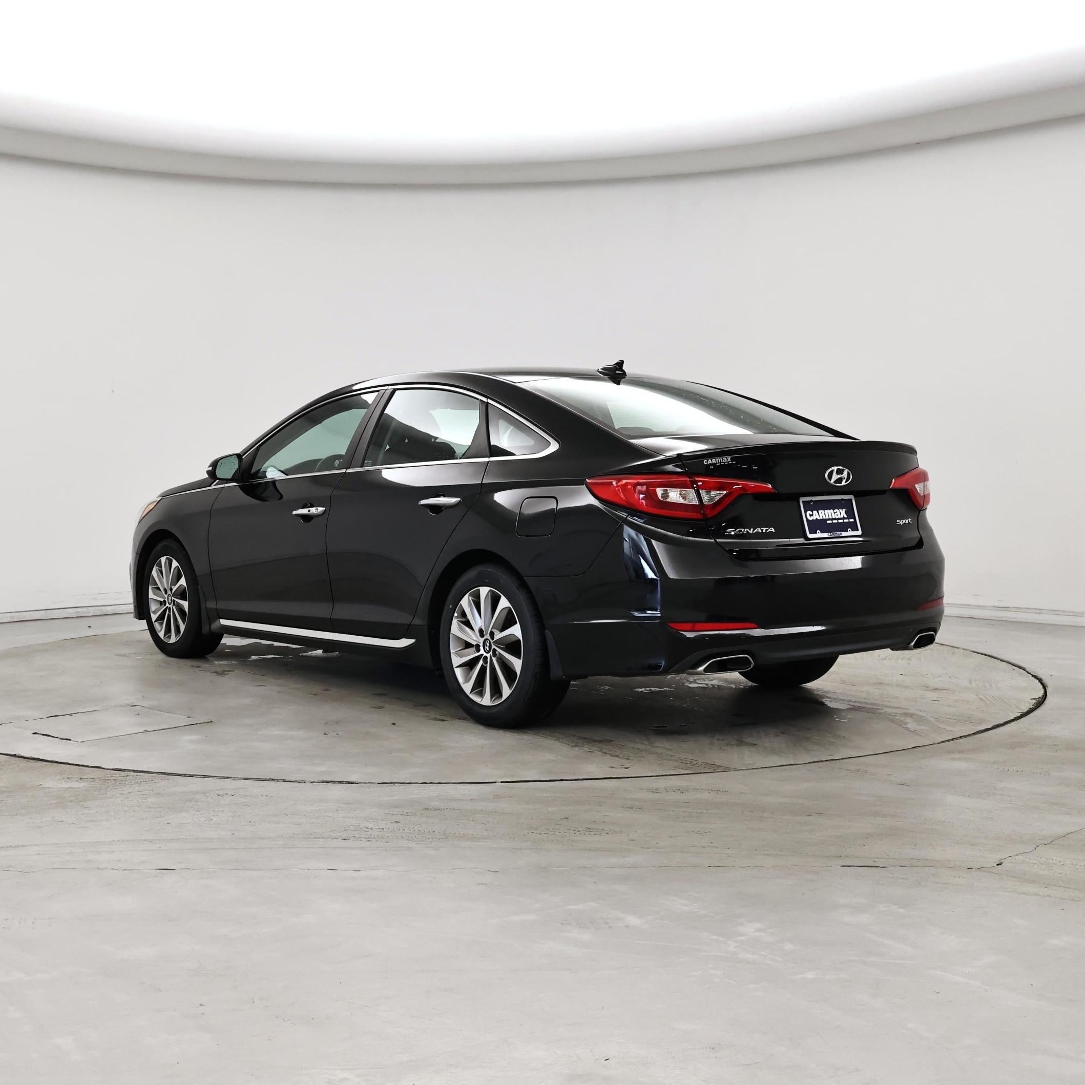 Thumbnail: 2016 Hyundai Sonata - 2