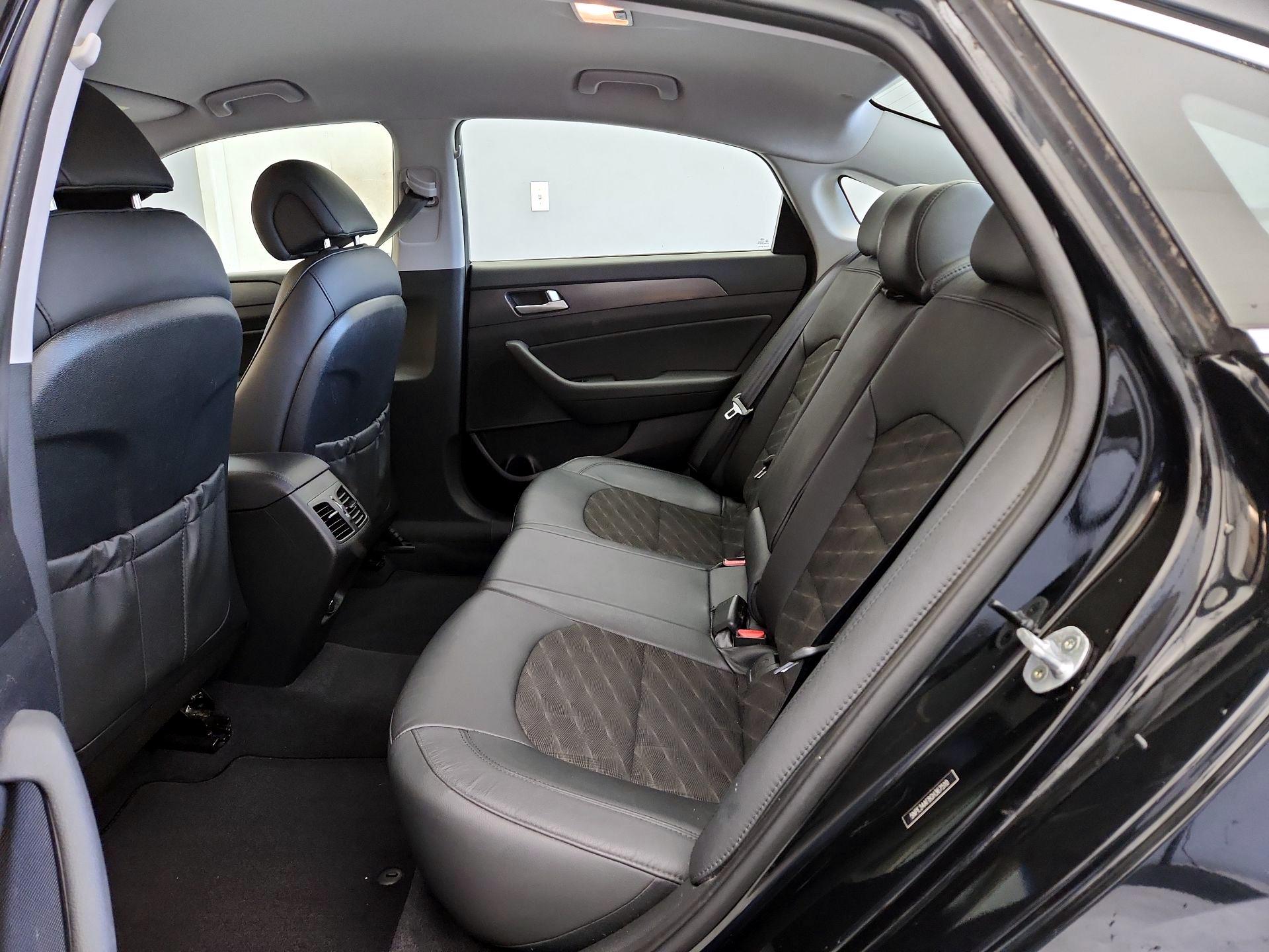 Thumbnail: 2016 Hyundai Sonata - 19