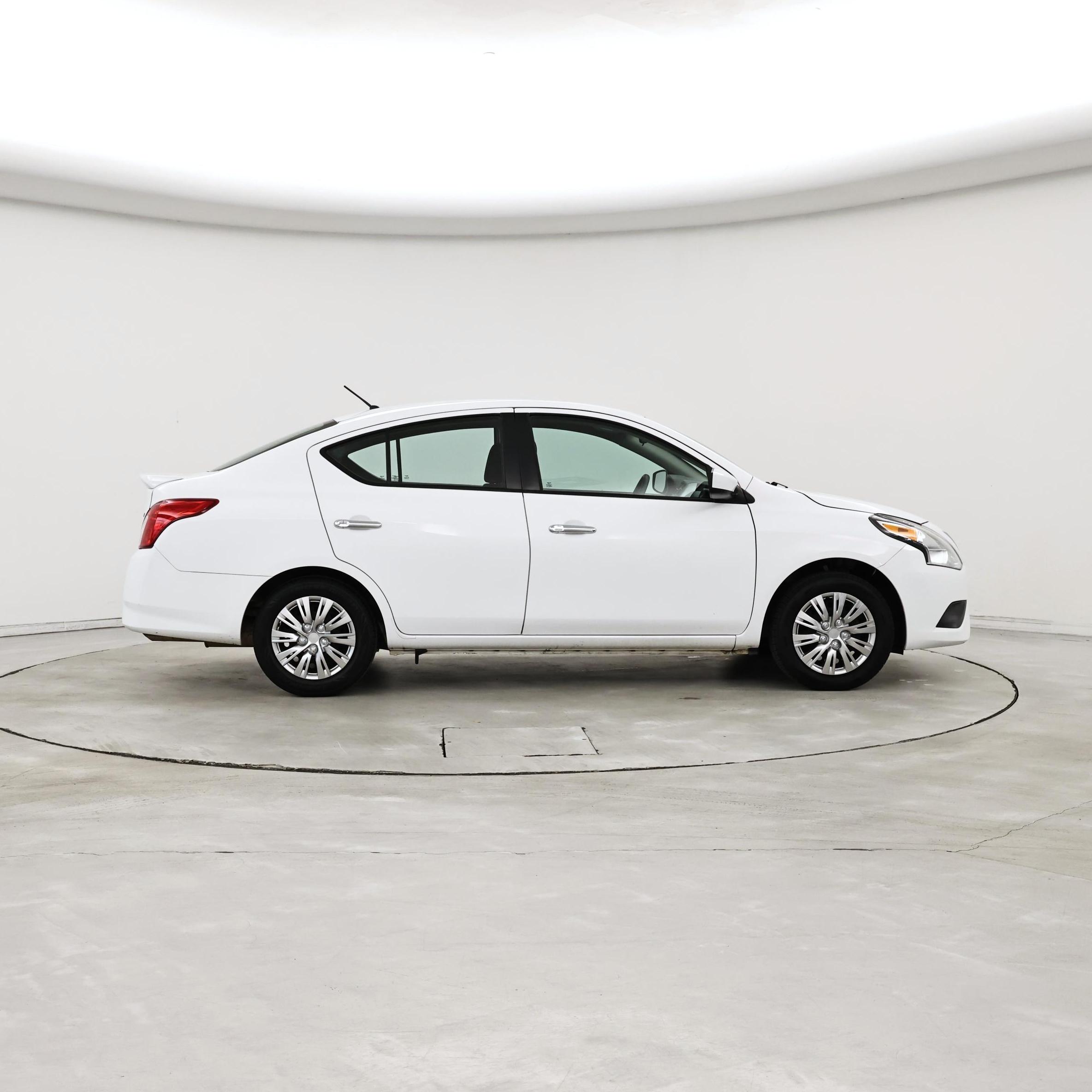 Thumbnail: 2019 Nissan Versa - 7