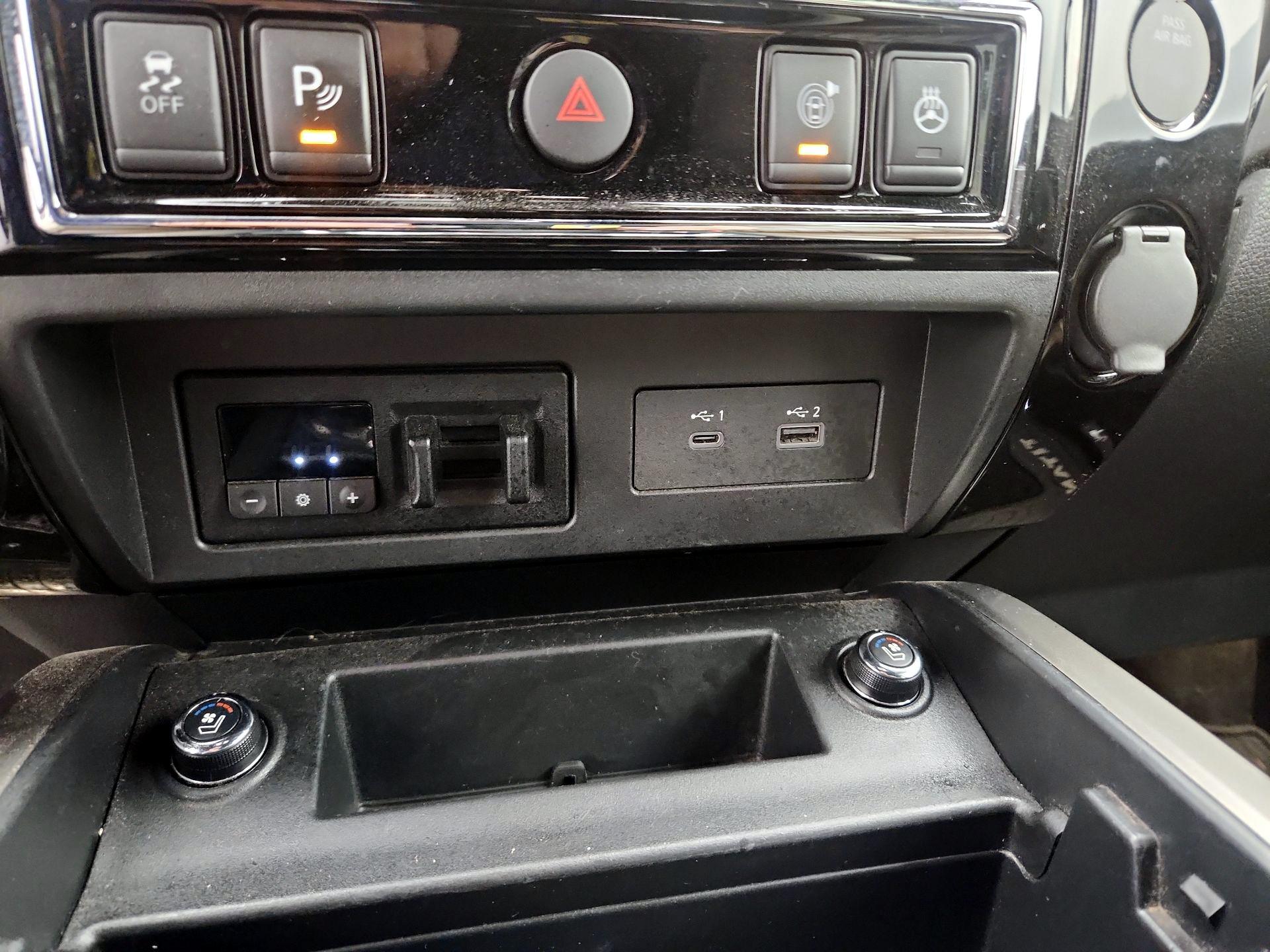 Thumbnail: 2021 Nissan Titan - 19