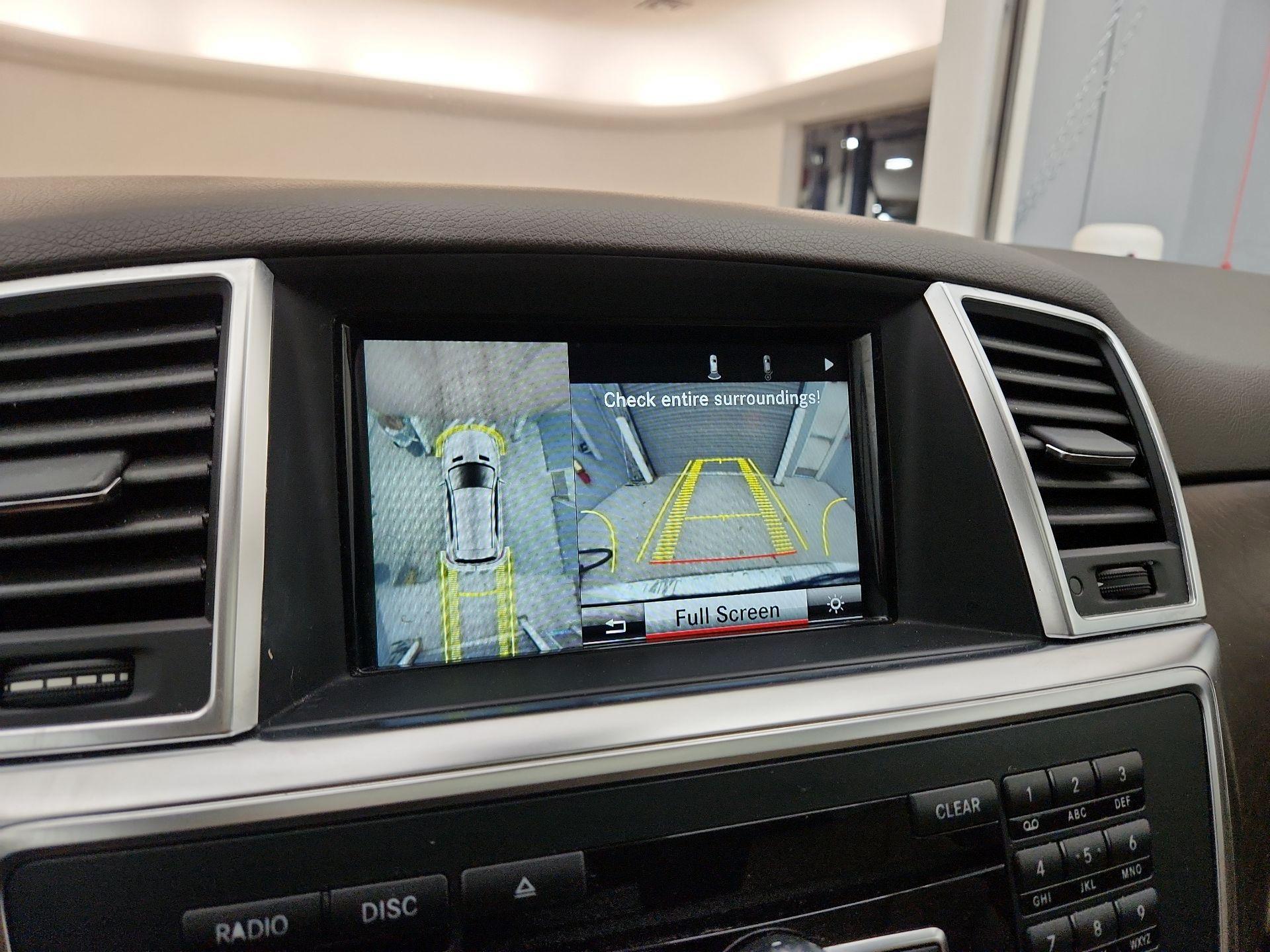 Thumbnail: 2015 Mercedes-Benz M-Class - 15