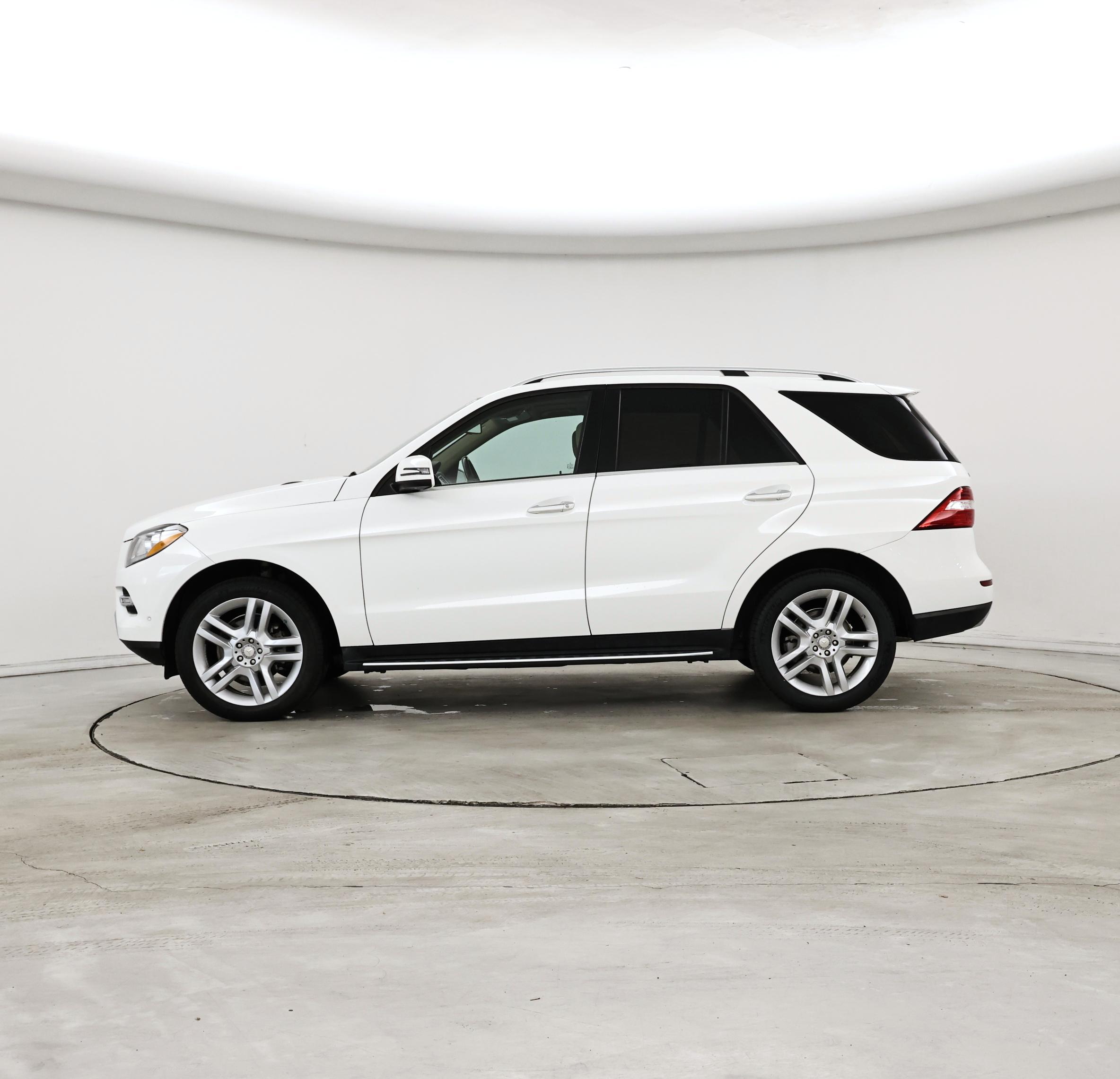 Thumbnail: 2015 Mercedes-Benz M-Class - 3