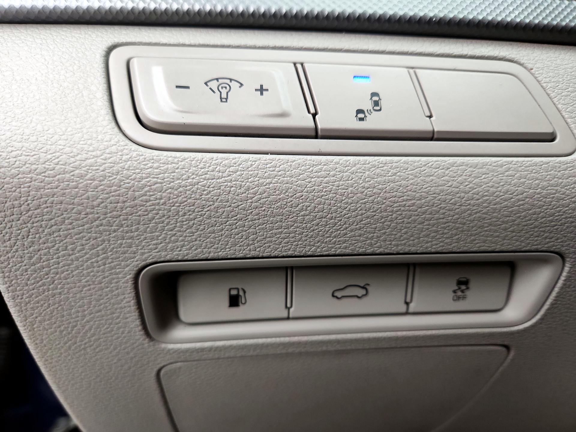 Thumbnail: 2019 Hyundai Sonata - 13