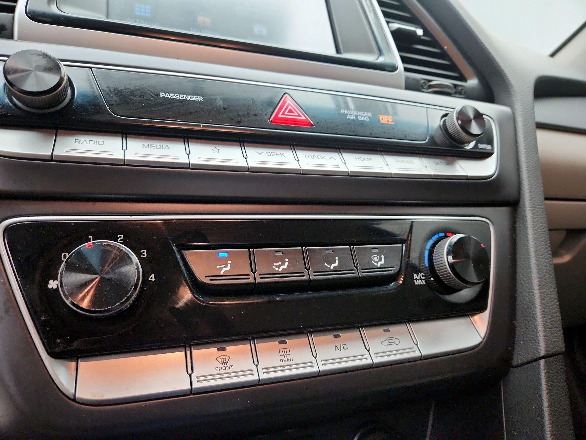 Thumbnail: 2019 Hyundai Sonata - 16