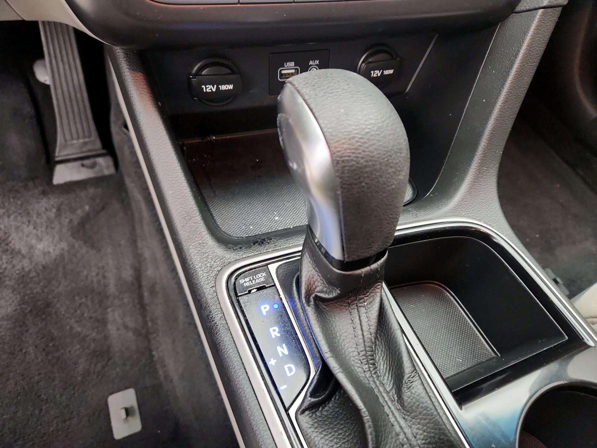 Thumbnail: 2019 Hyundai Sonata - 17