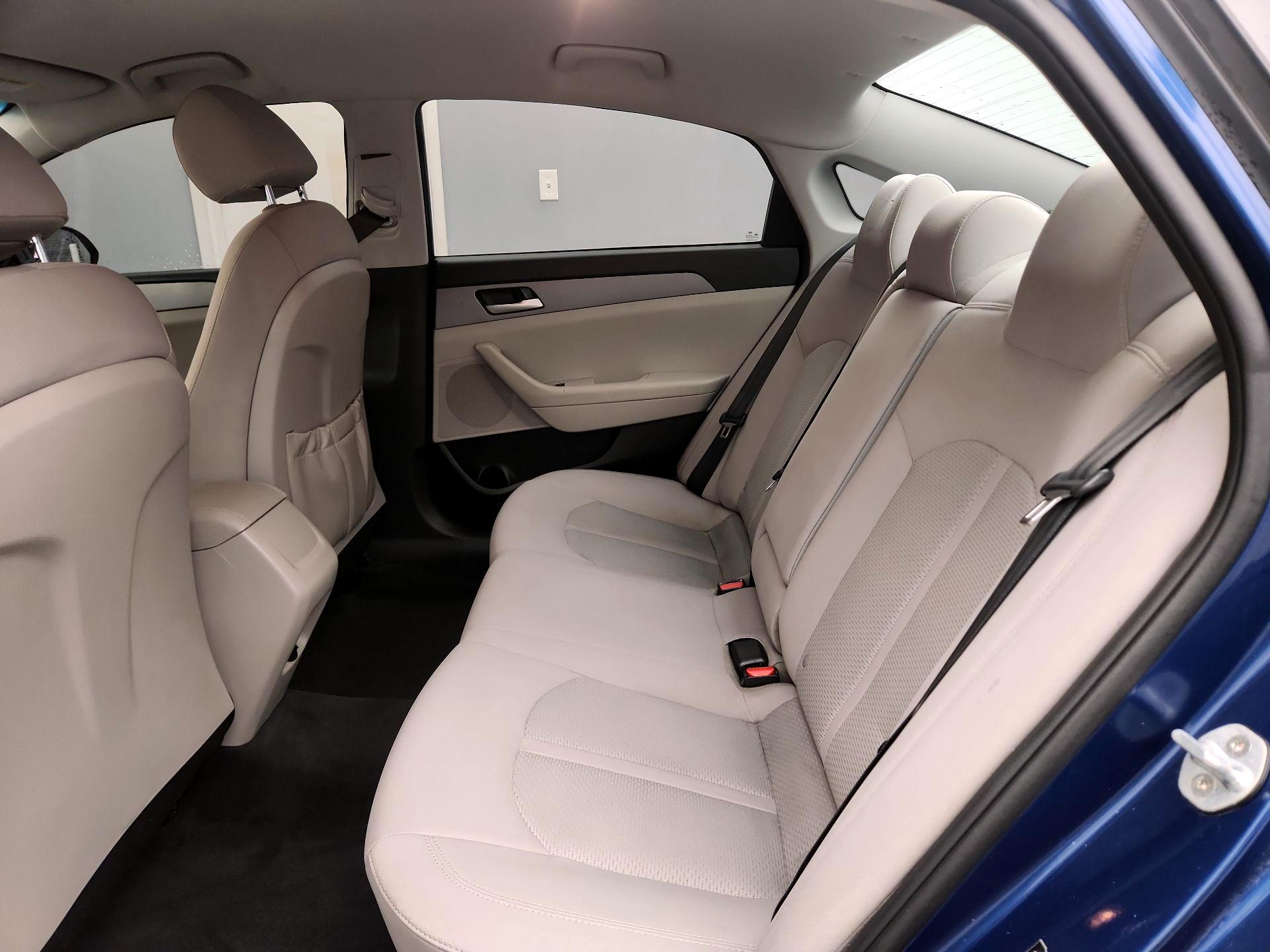 Thumbnail: 2019 Hyundai Sonata - 19