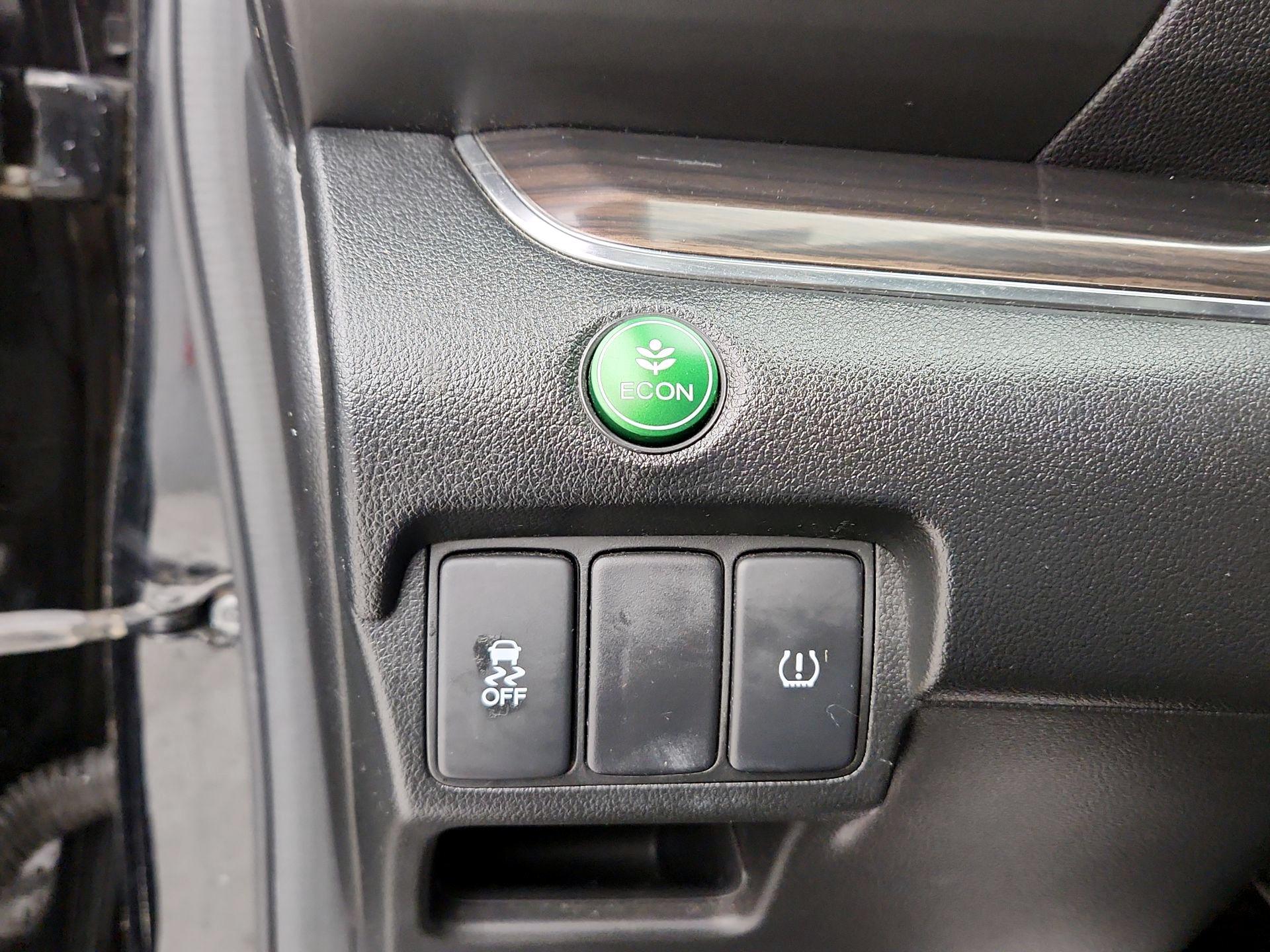 Thumbnail: 2016 Honda CR-V - 13