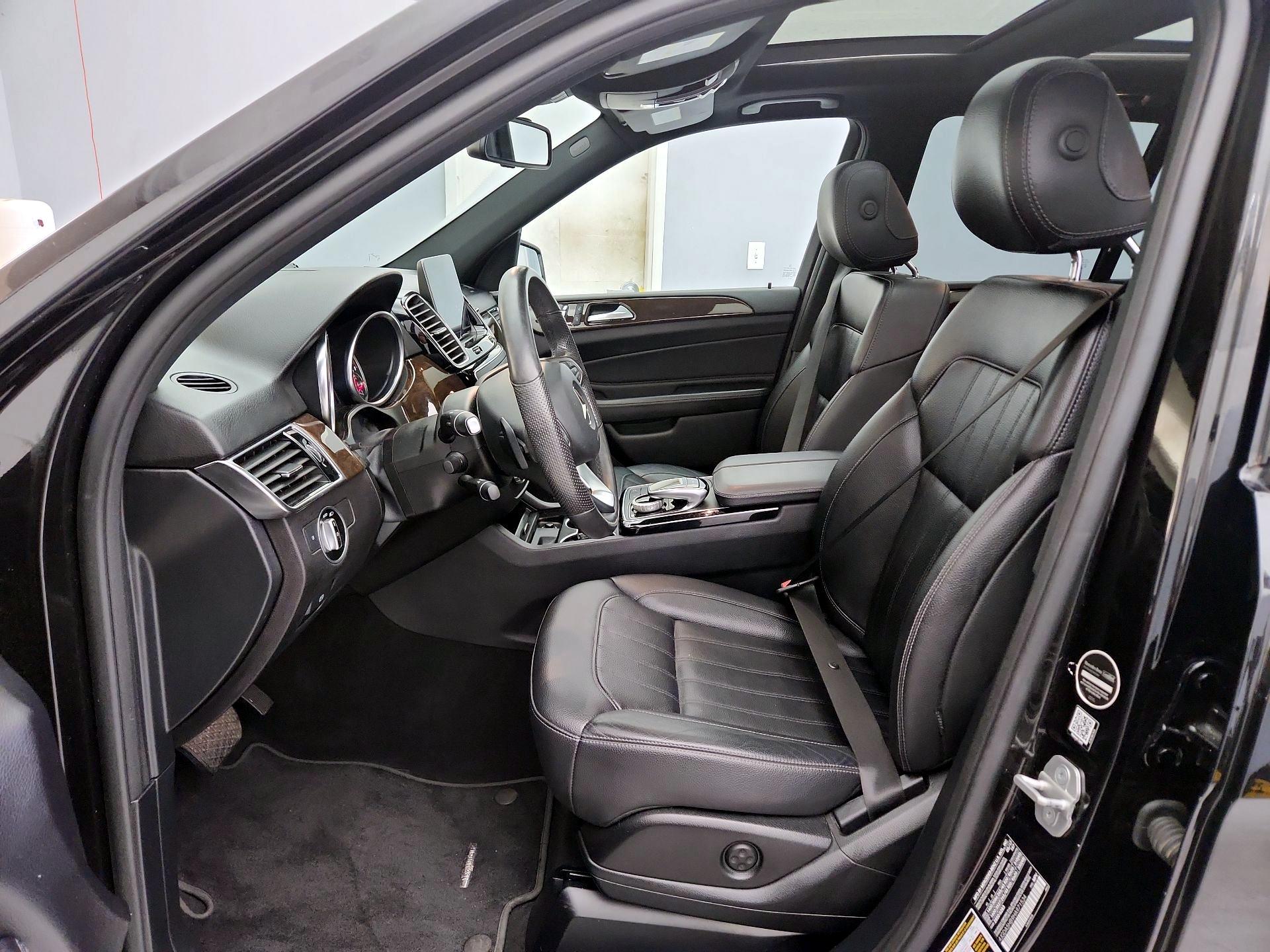 Thumbnail: 2017 Mercedes-Benz GLE - 11