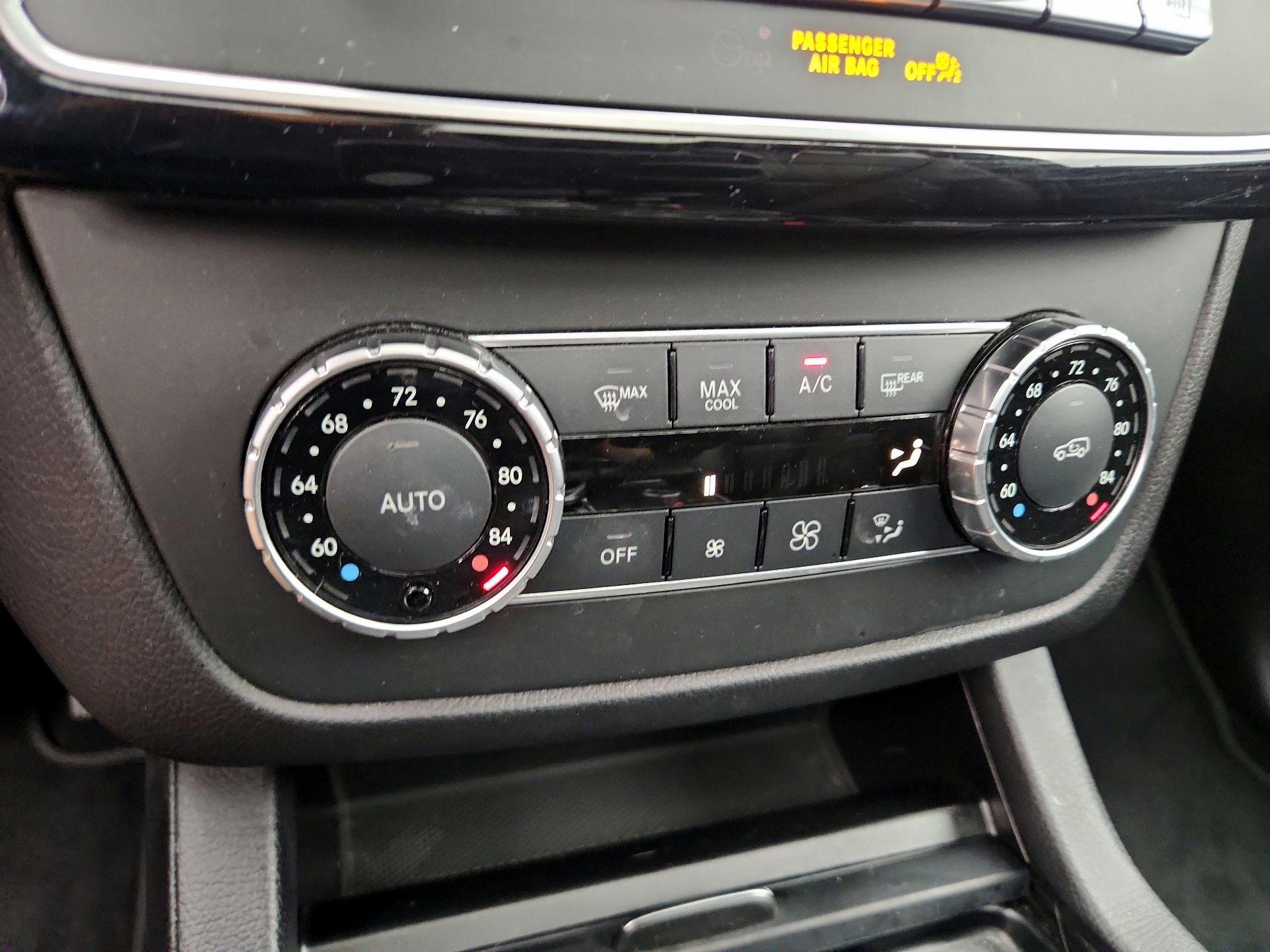 Thumbnail: 2017 Mercedes-Benz GLE - 17