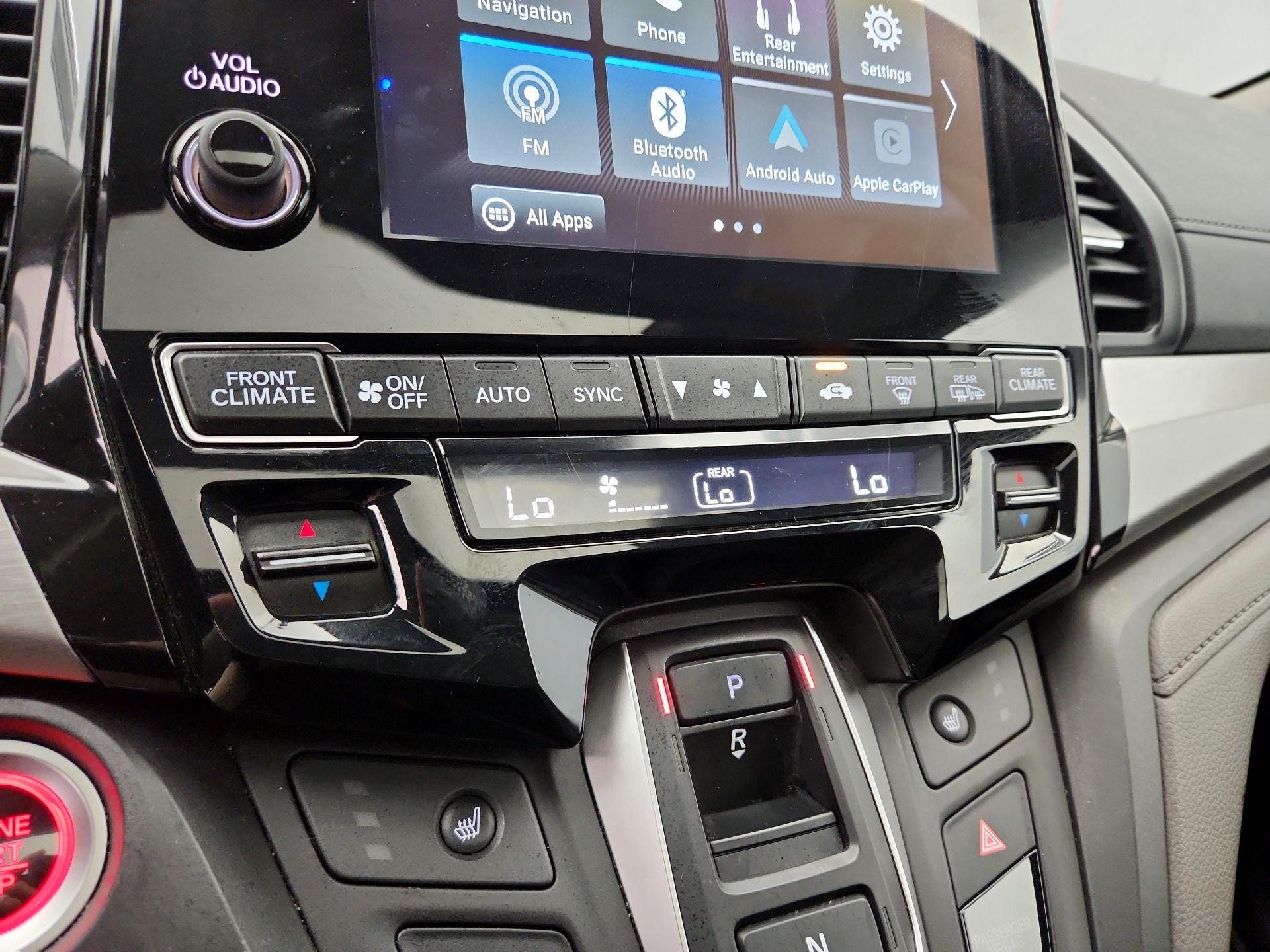 Thumbnail: 2019 Honda Odyssey - 16