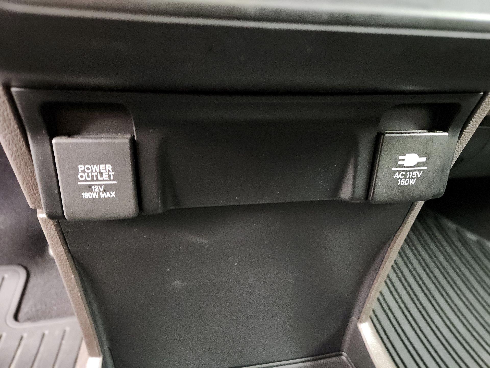 Thumbnail: 2019 Honda Odyssey - 18