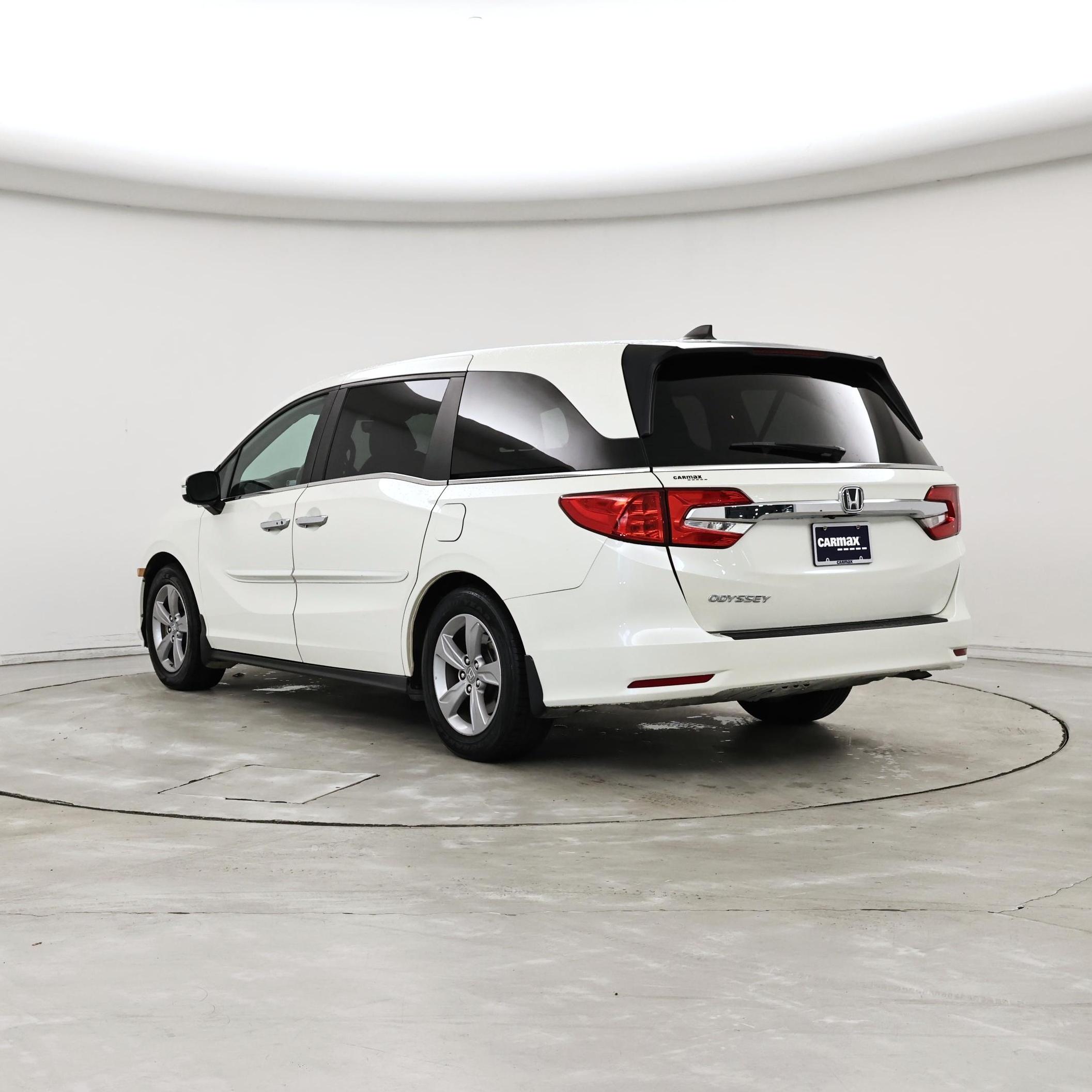 Thumbnail: 2019 Honda Odyssey - 2