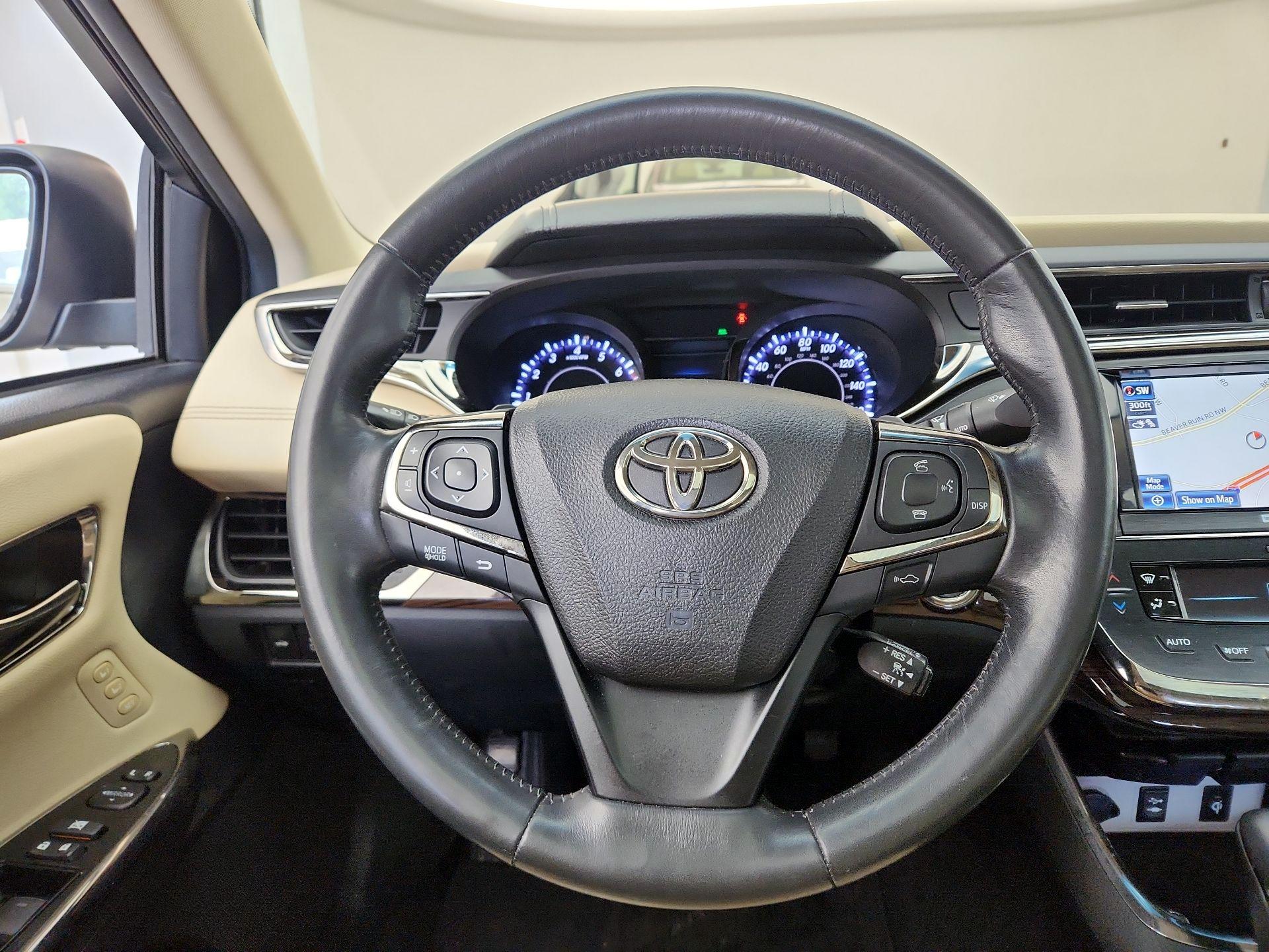 Thumbnail: 2014 Toyota Avalon - 10
