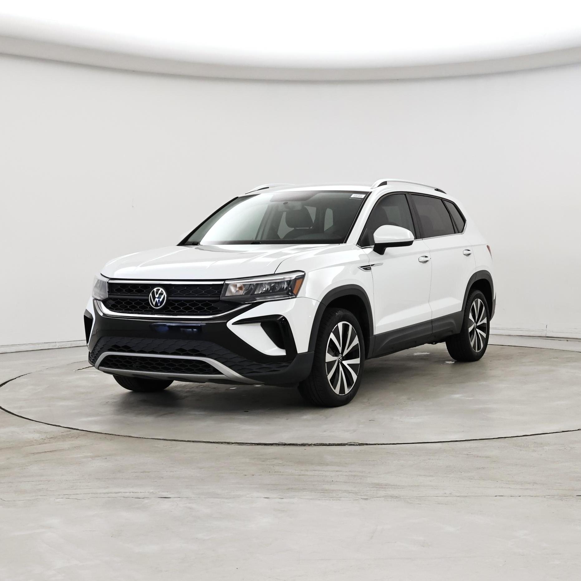 Thumbnail: 2022 Volkswagen Taos - 4