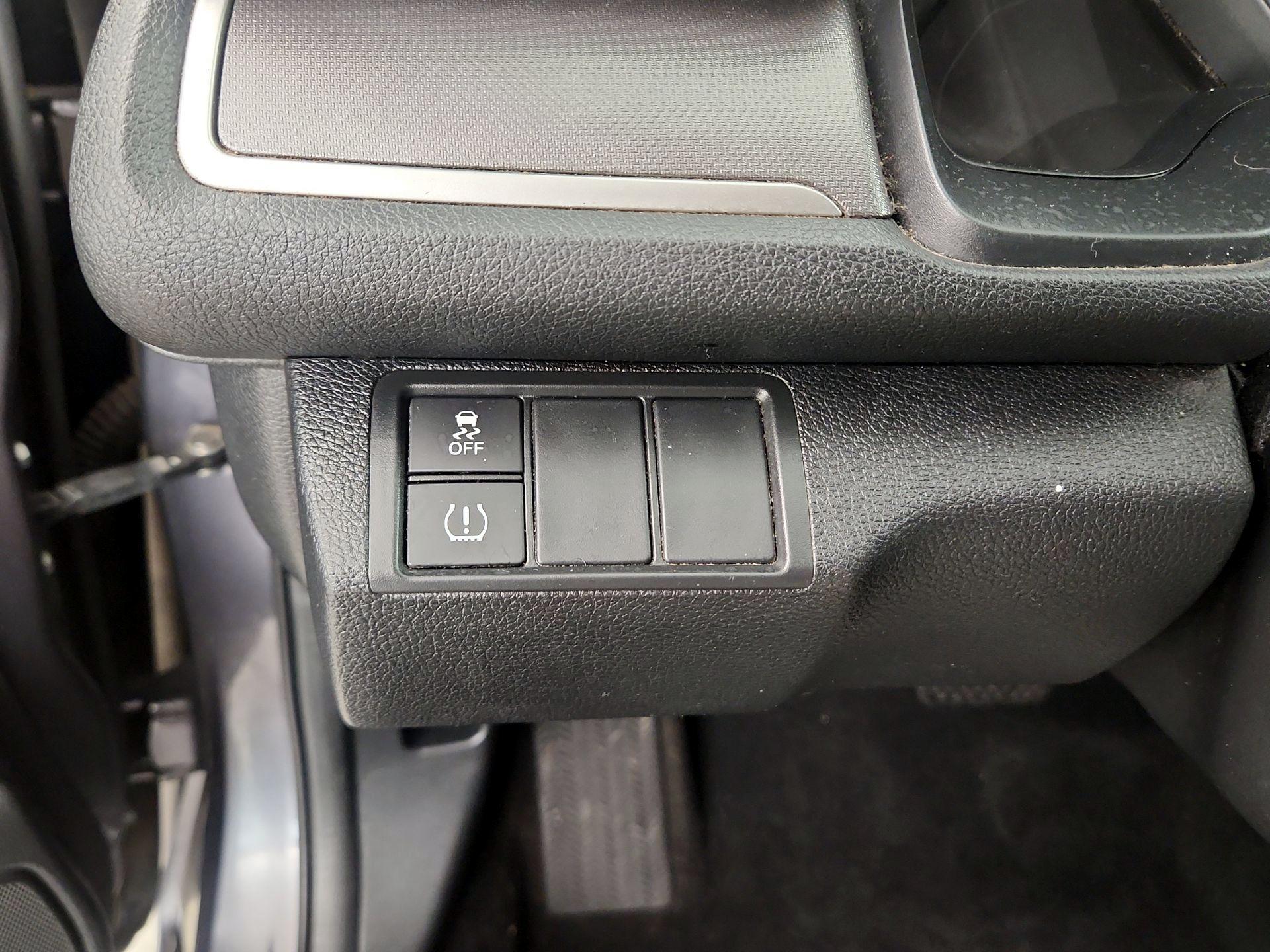 Thumbnail: 2016 Honda Civic - 13