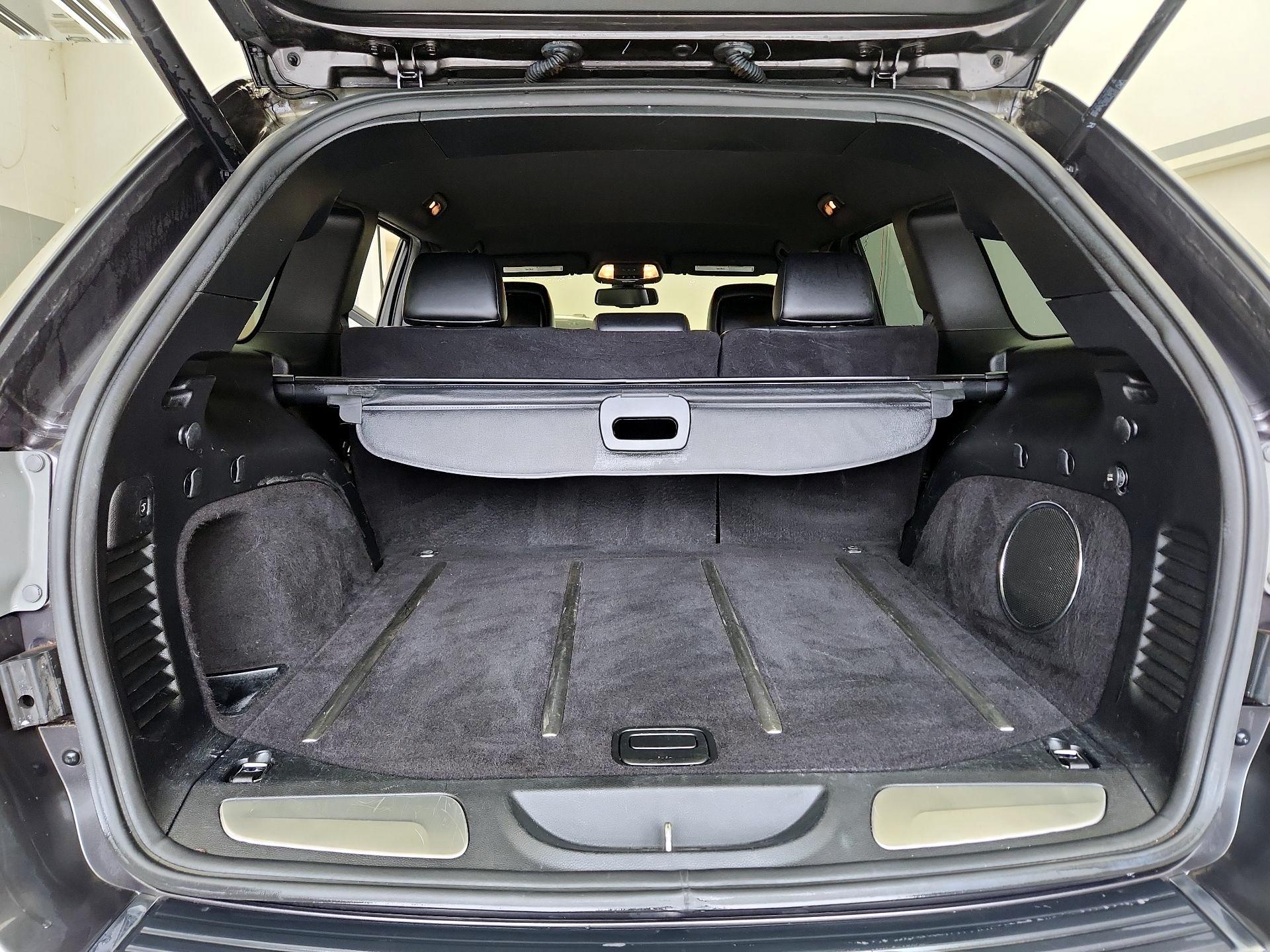 Thumbnail: 2014 Jeep Grand Cherokee - 20