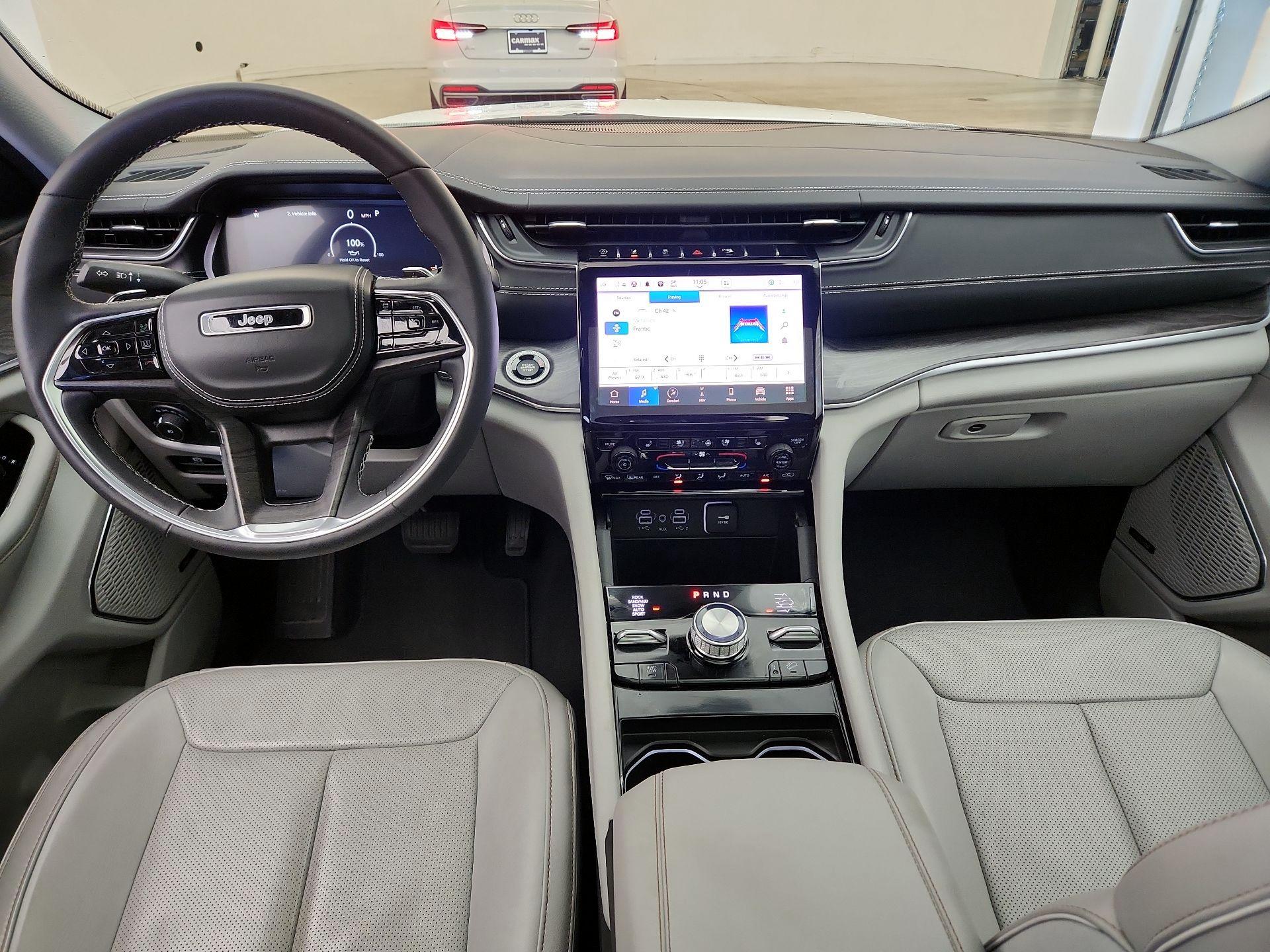 Thumbnail: 2023 Jeep Grand Cherokee - 9