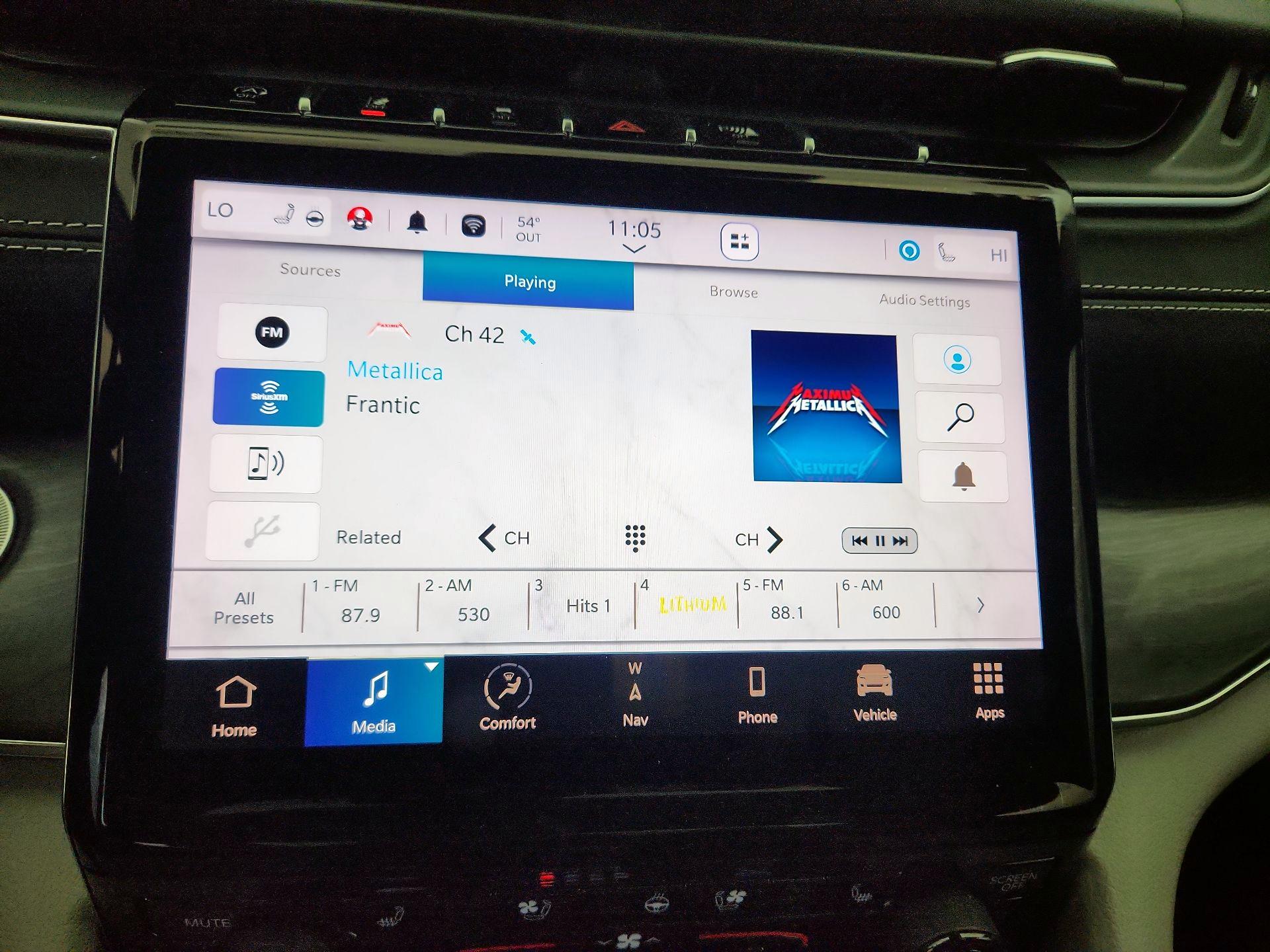 Thumbnail: 2023 Jeep Grand Cherokee - 16