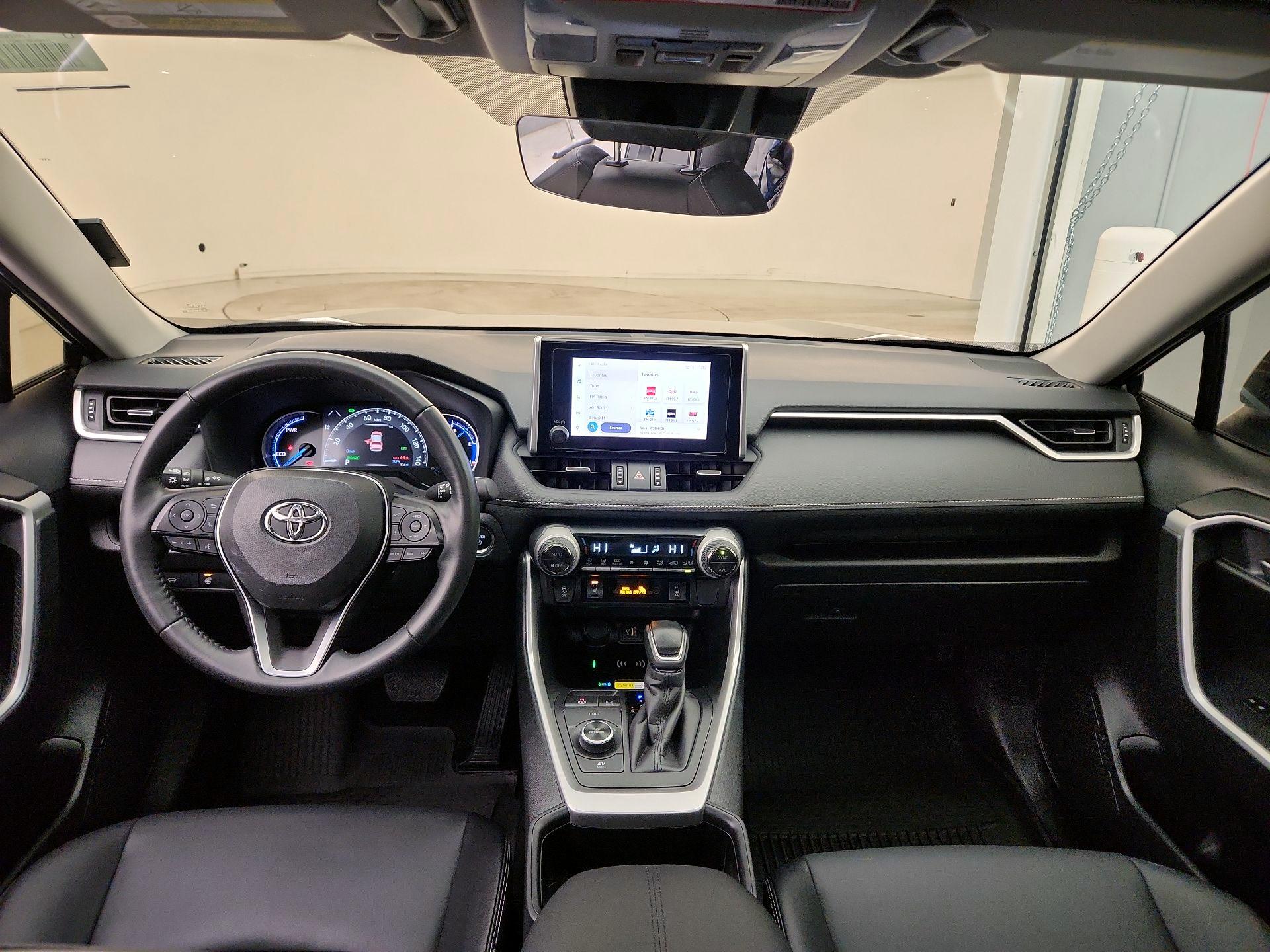 Thumbnail: 2024 Toyota RAV4 - 9