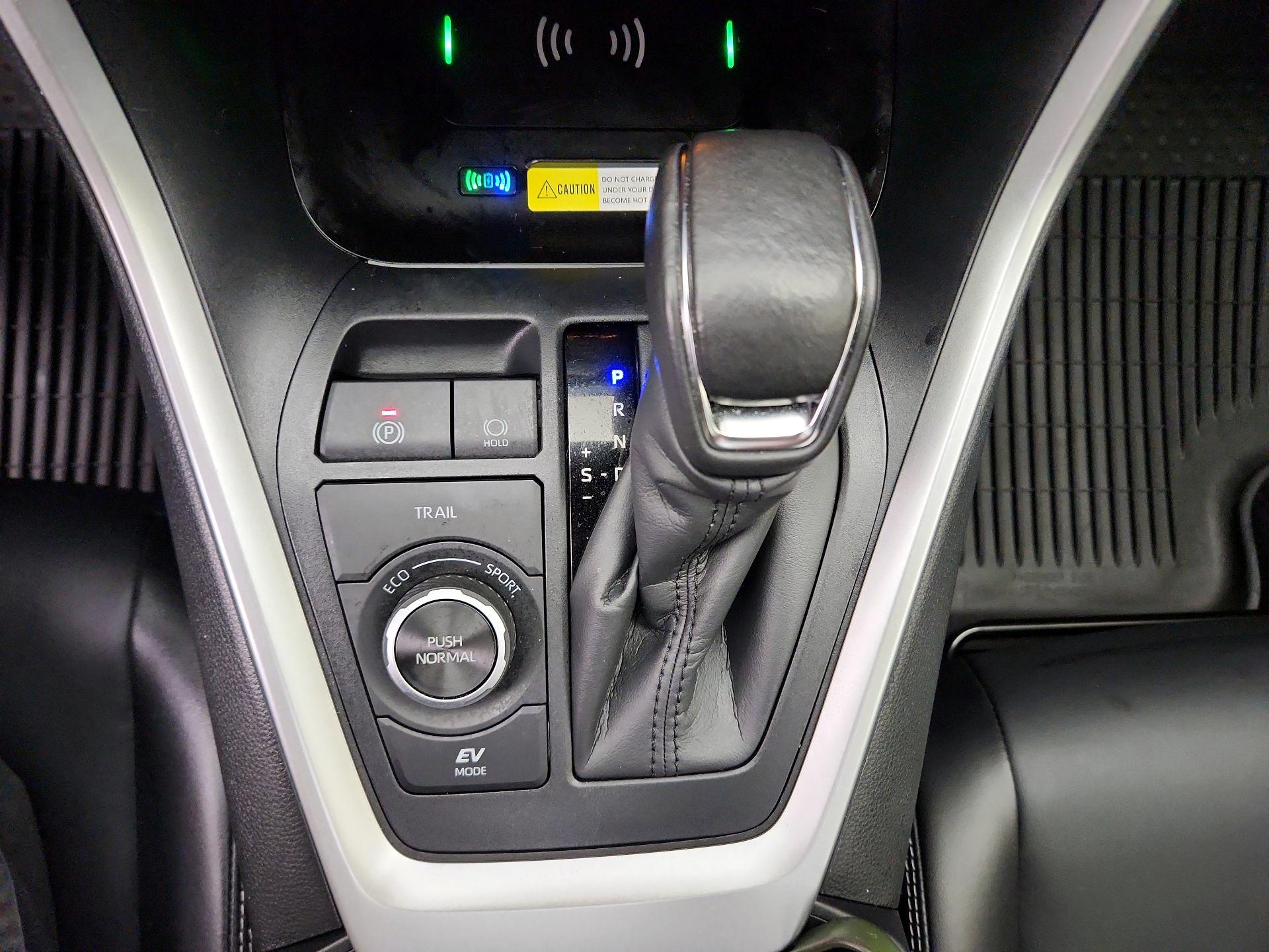 Thumbnail: 2024 Toyota RAV4 - 17